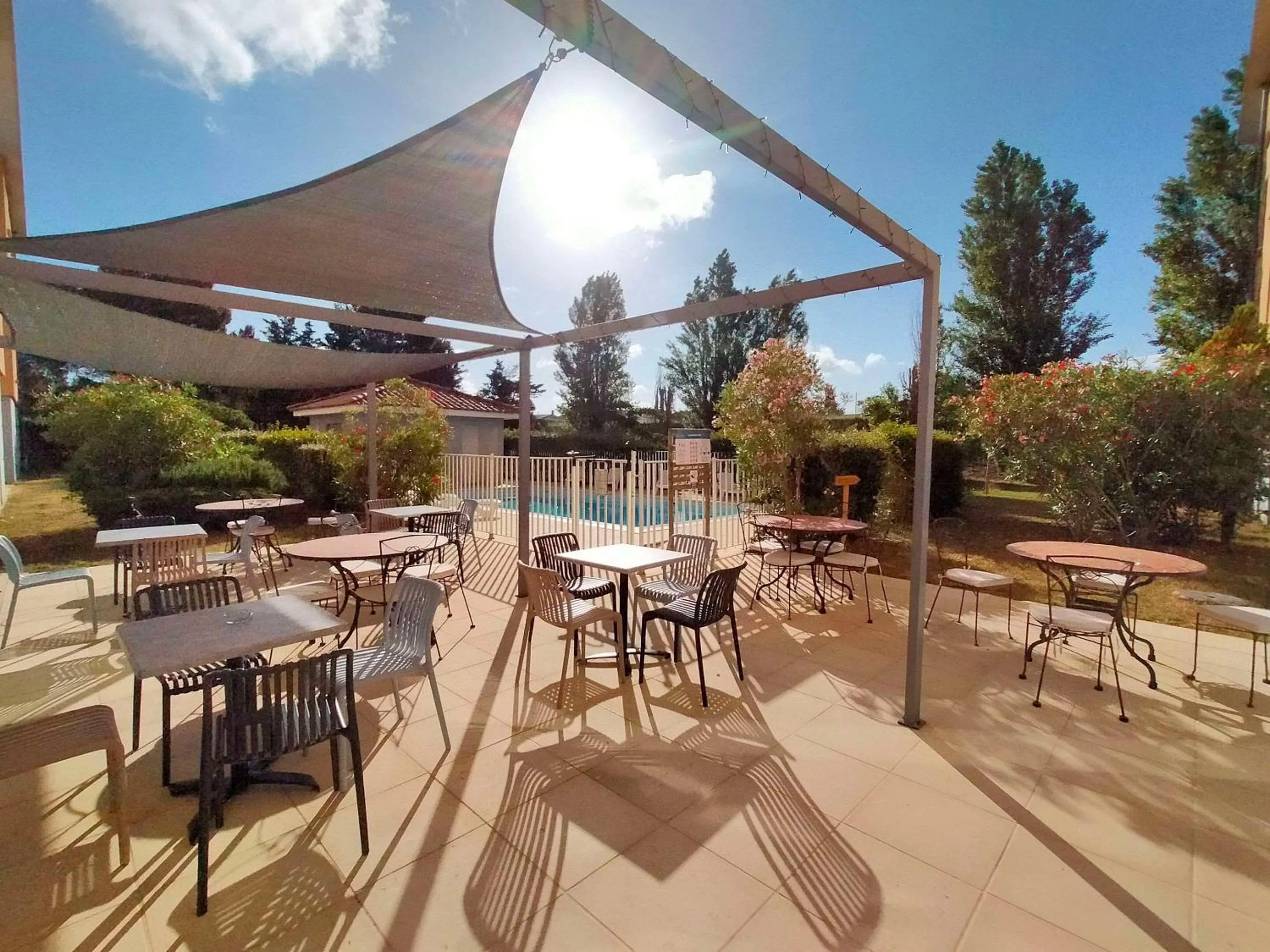 Property building in Comfort Aparthotel Carcassonne