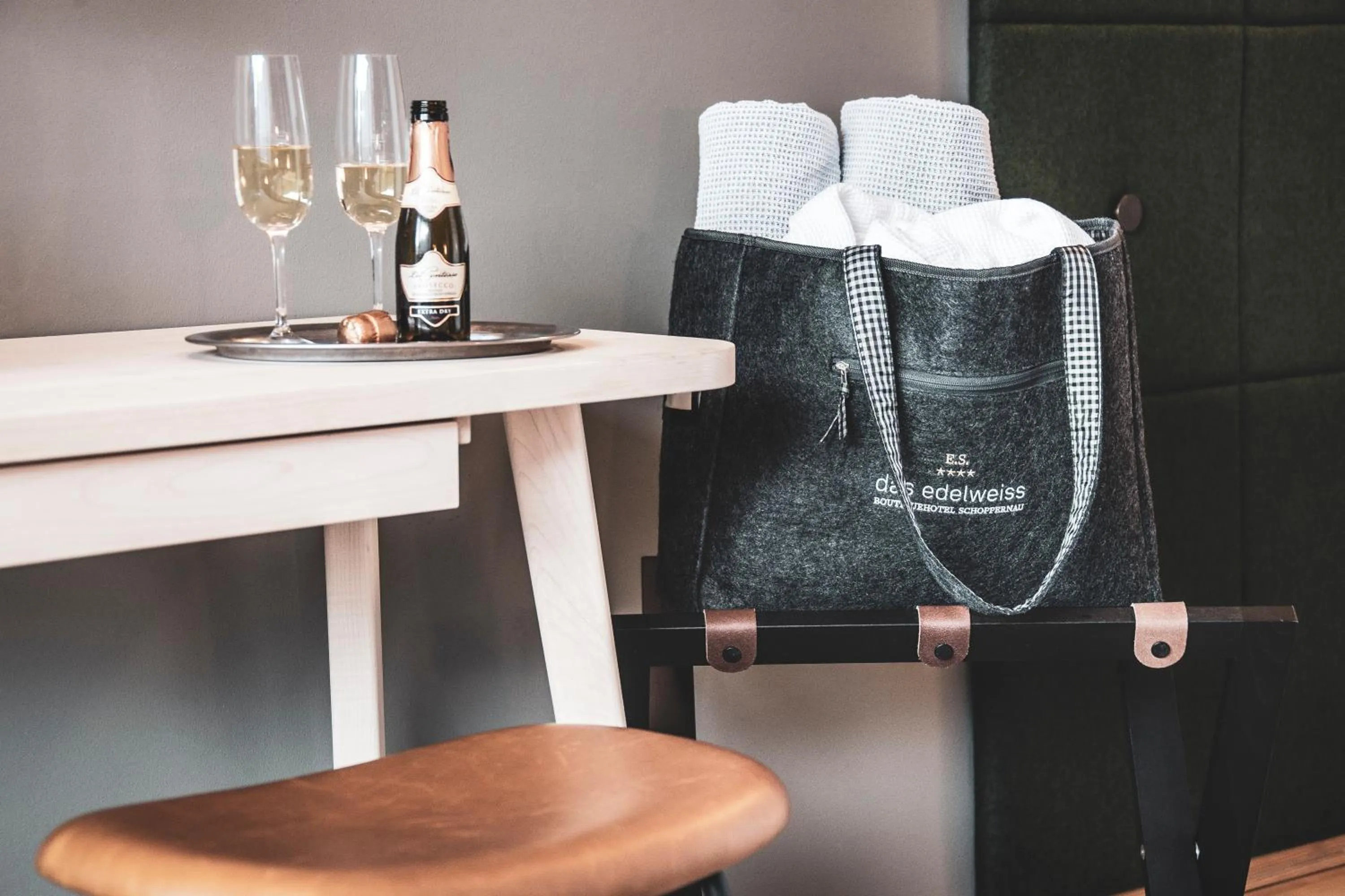 Photo of the whole room in BOUTIQUEHOTEL das edelweiss