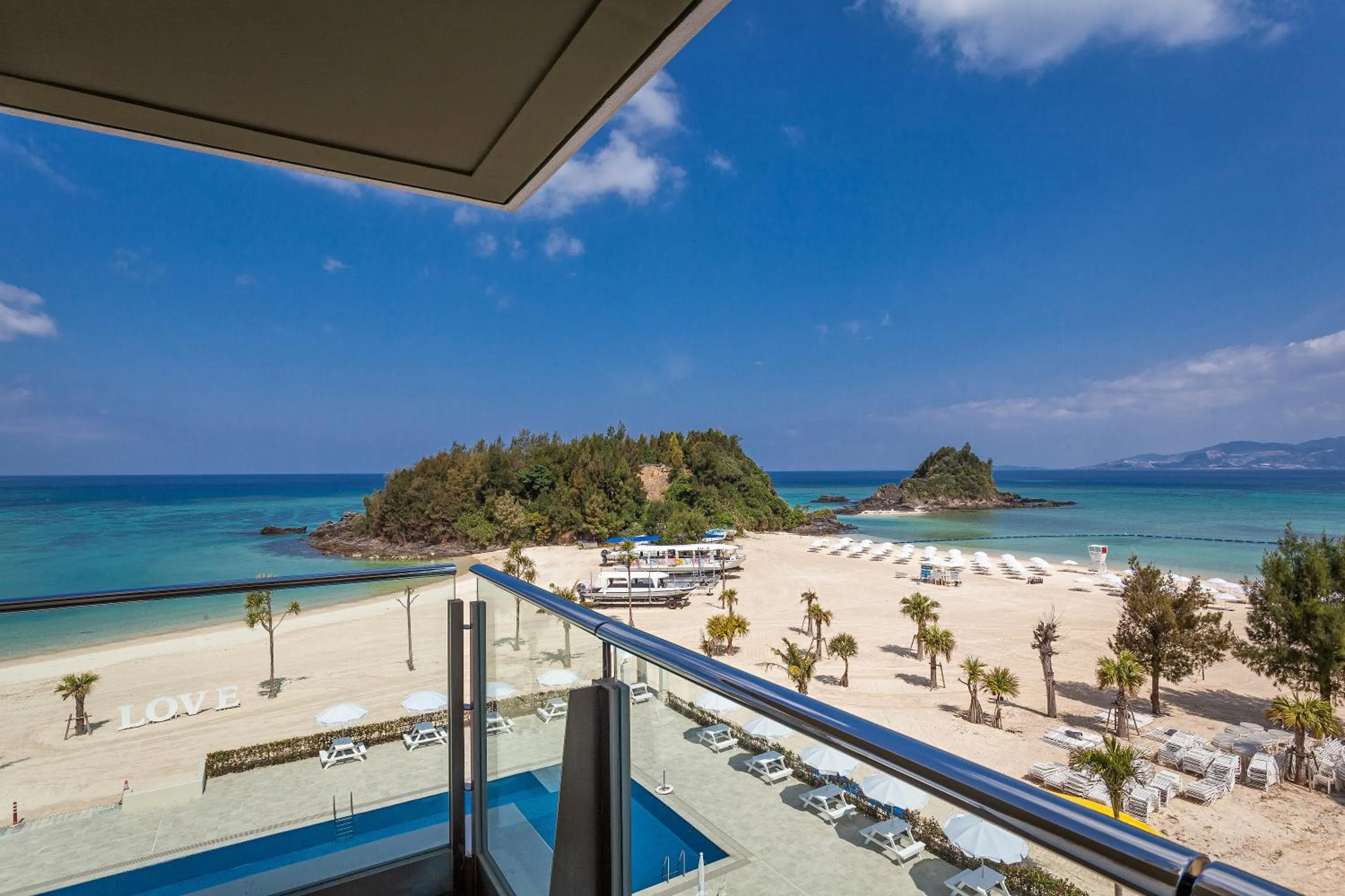 Balcony/Terrace in Kariyushi LCH. Resort