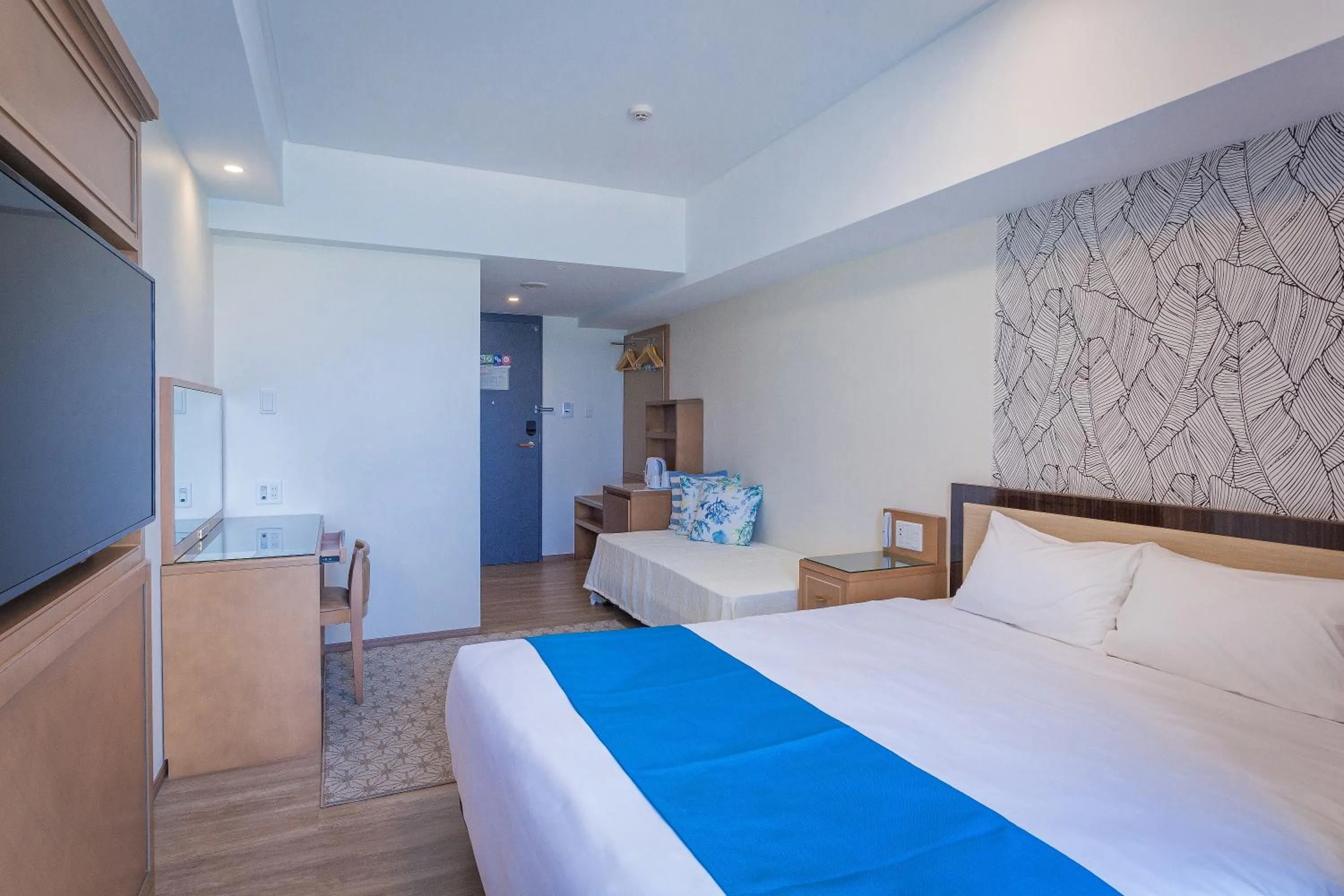 Bed in Kariyushi LCH. Resort