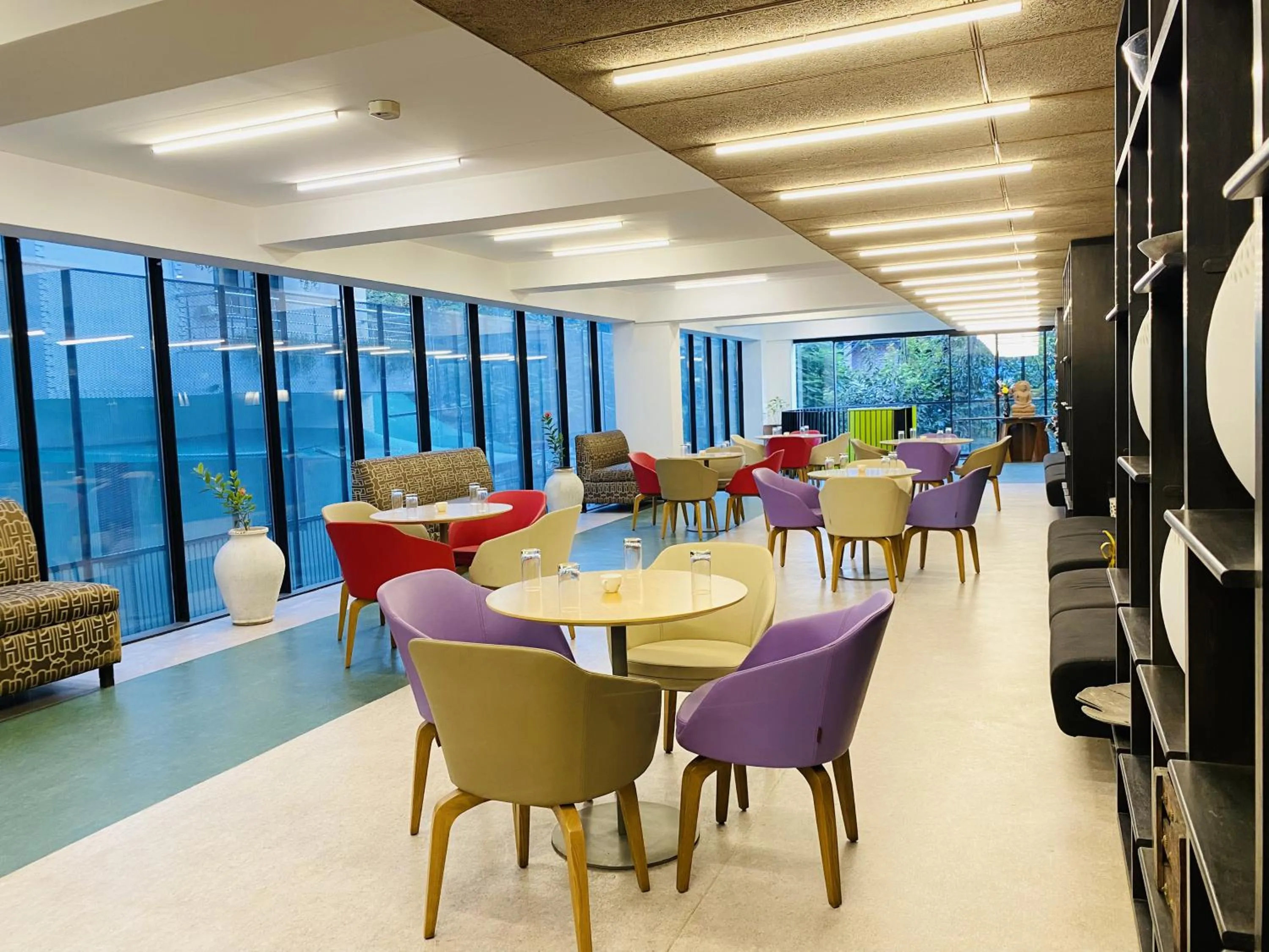 Restaurant/places to eat in NUO By juSTa