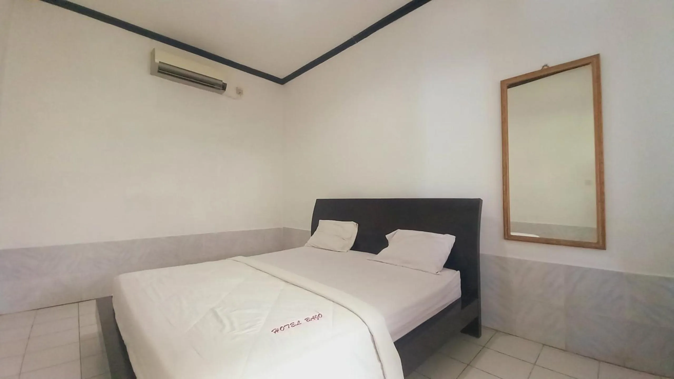 Bedroom, Bed in Bajo Hotel