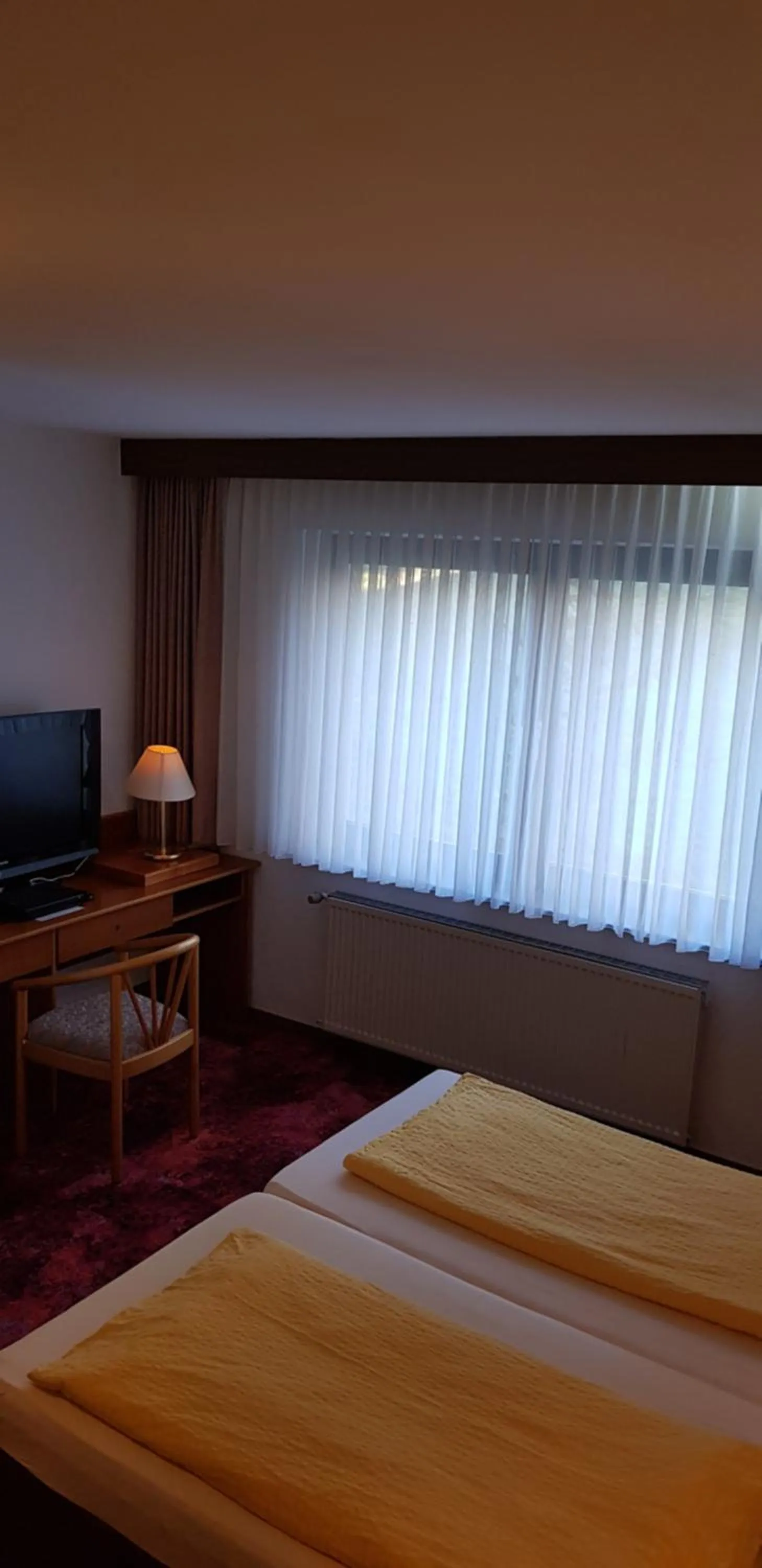 TV and multimedia, Bed in Panorama Hotel Pension Frohnau