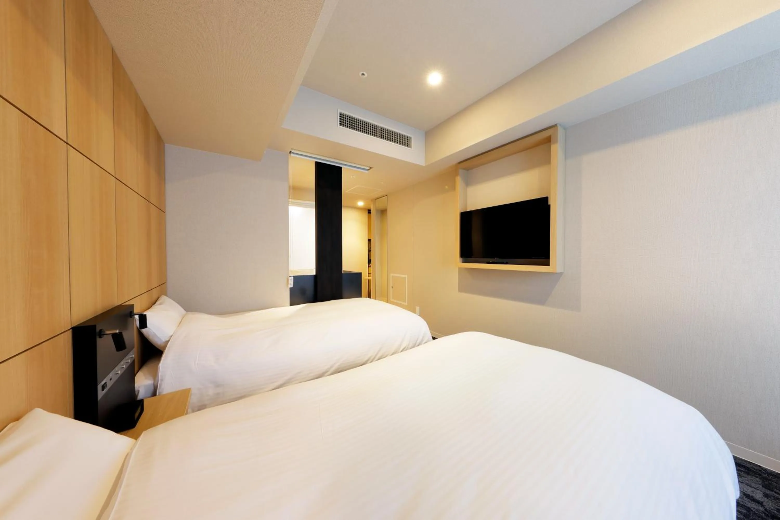 TV and multimedia, Bed in JR Inn Sapporo Kita 2 Jo