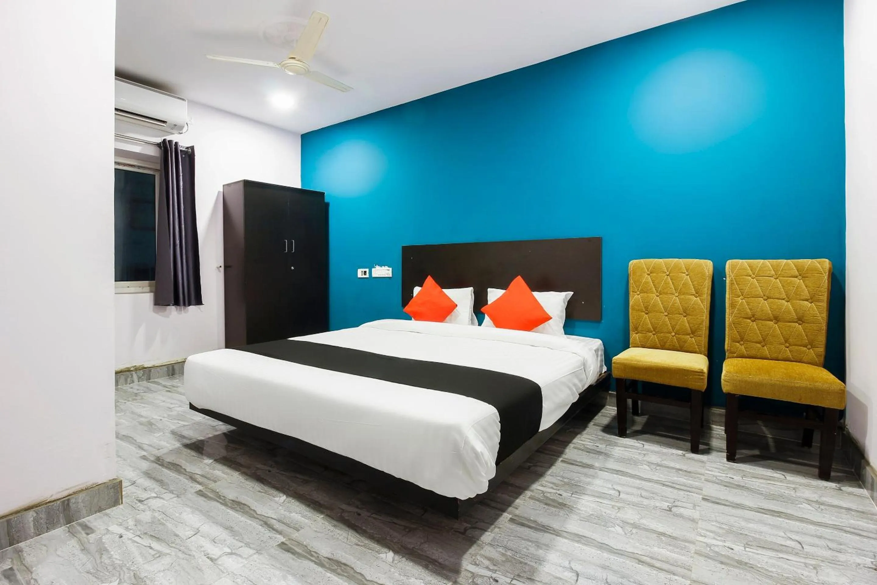 Bedroom, Bed in Capital O Che Sigma Hotel