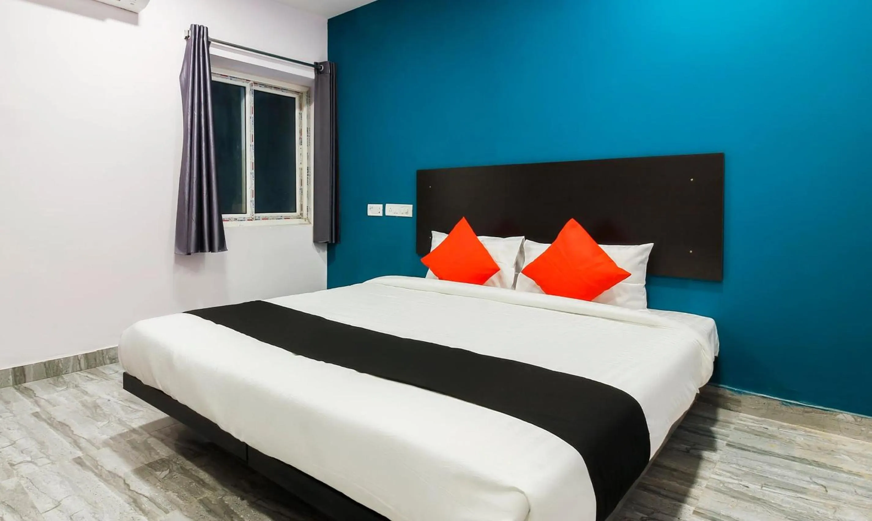 Bedroom, Bed in Capital O Che Sigma Hotel