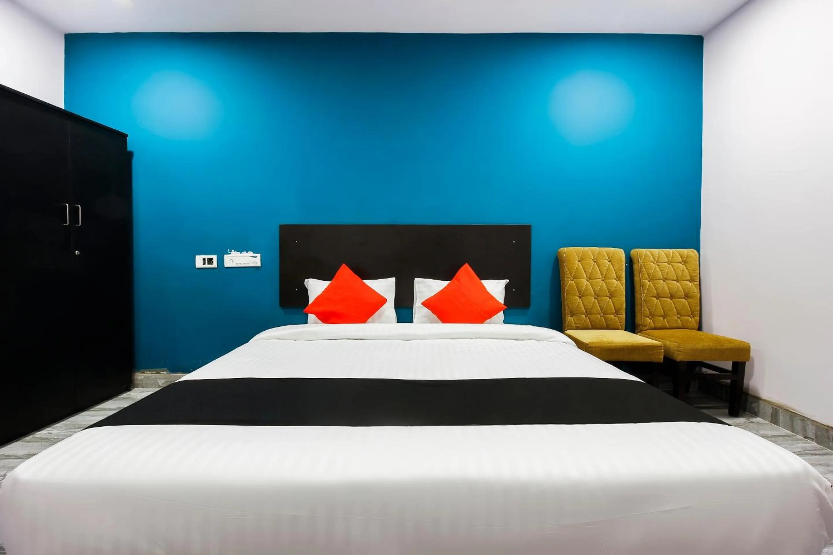 Bedroom, Bed in Capital O Che Sigma Hotel