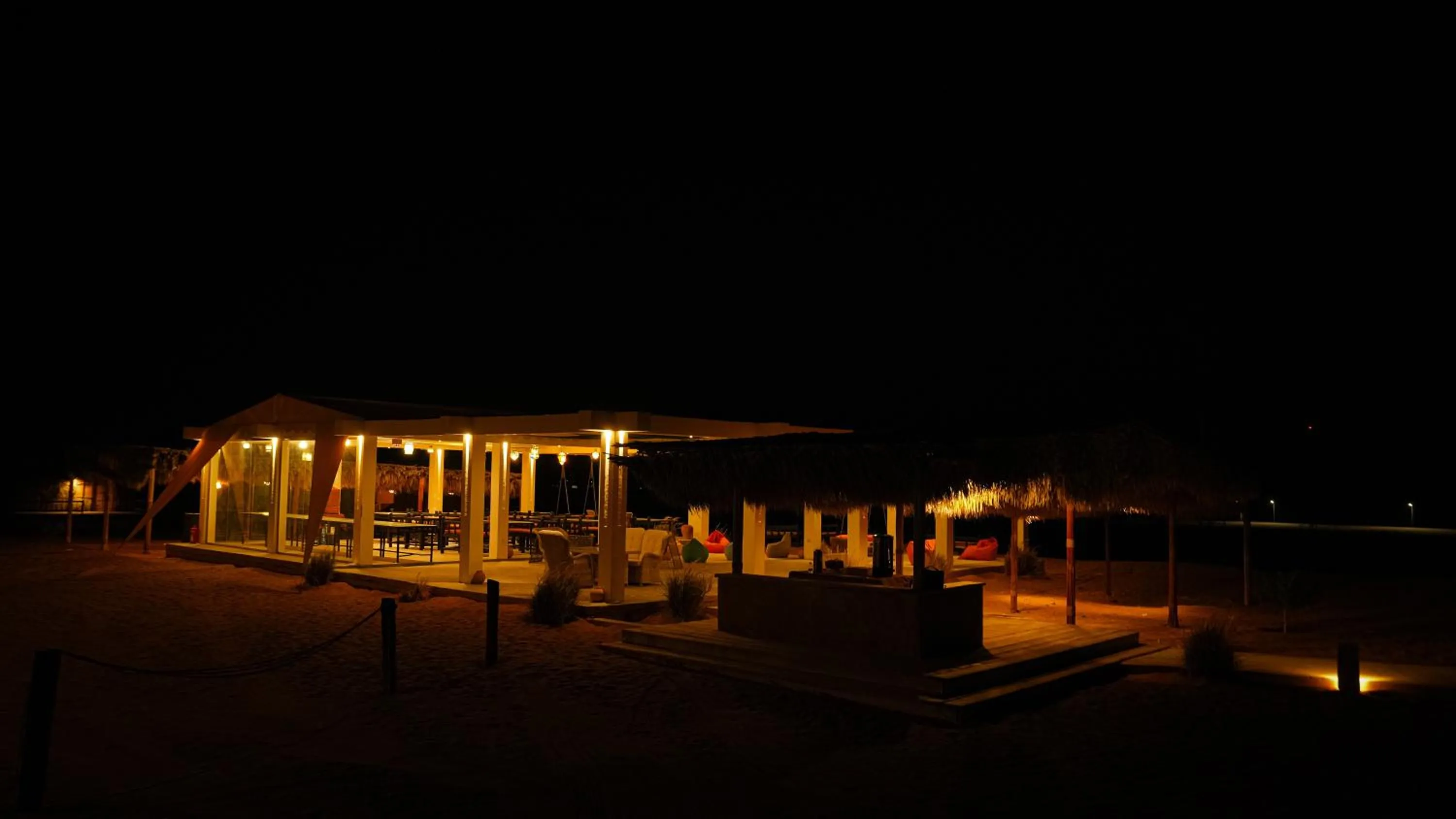 Restaurant/places to eat in SAMA Al Areesh Desert Camp