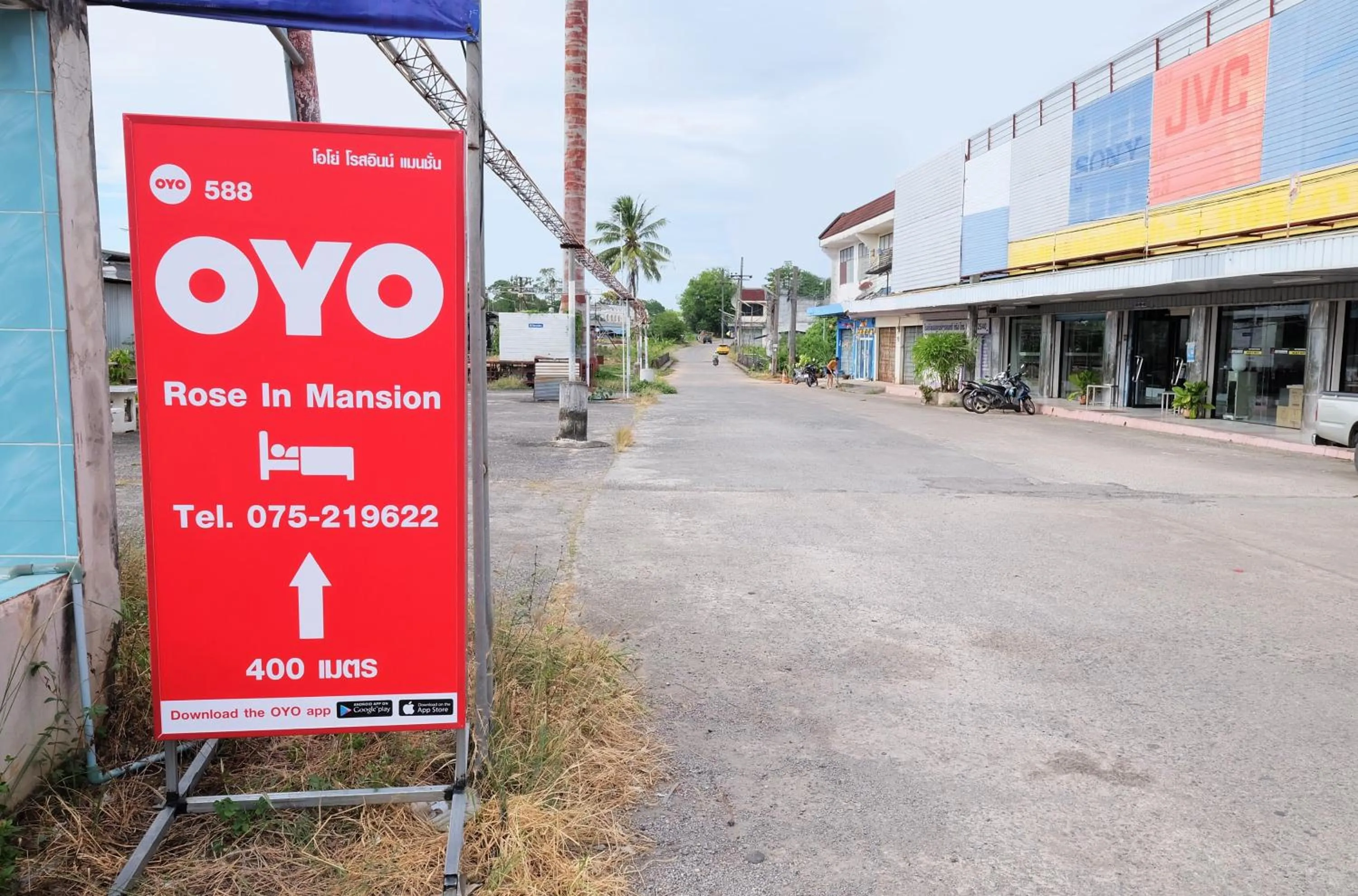 Facade/entrance in OYO 588 Rose In Mansion