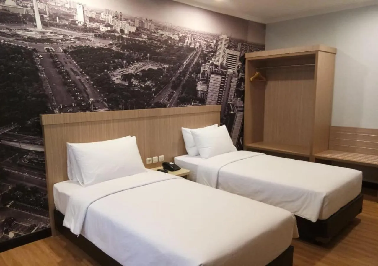 Bed in Sanno Pluit Hotel