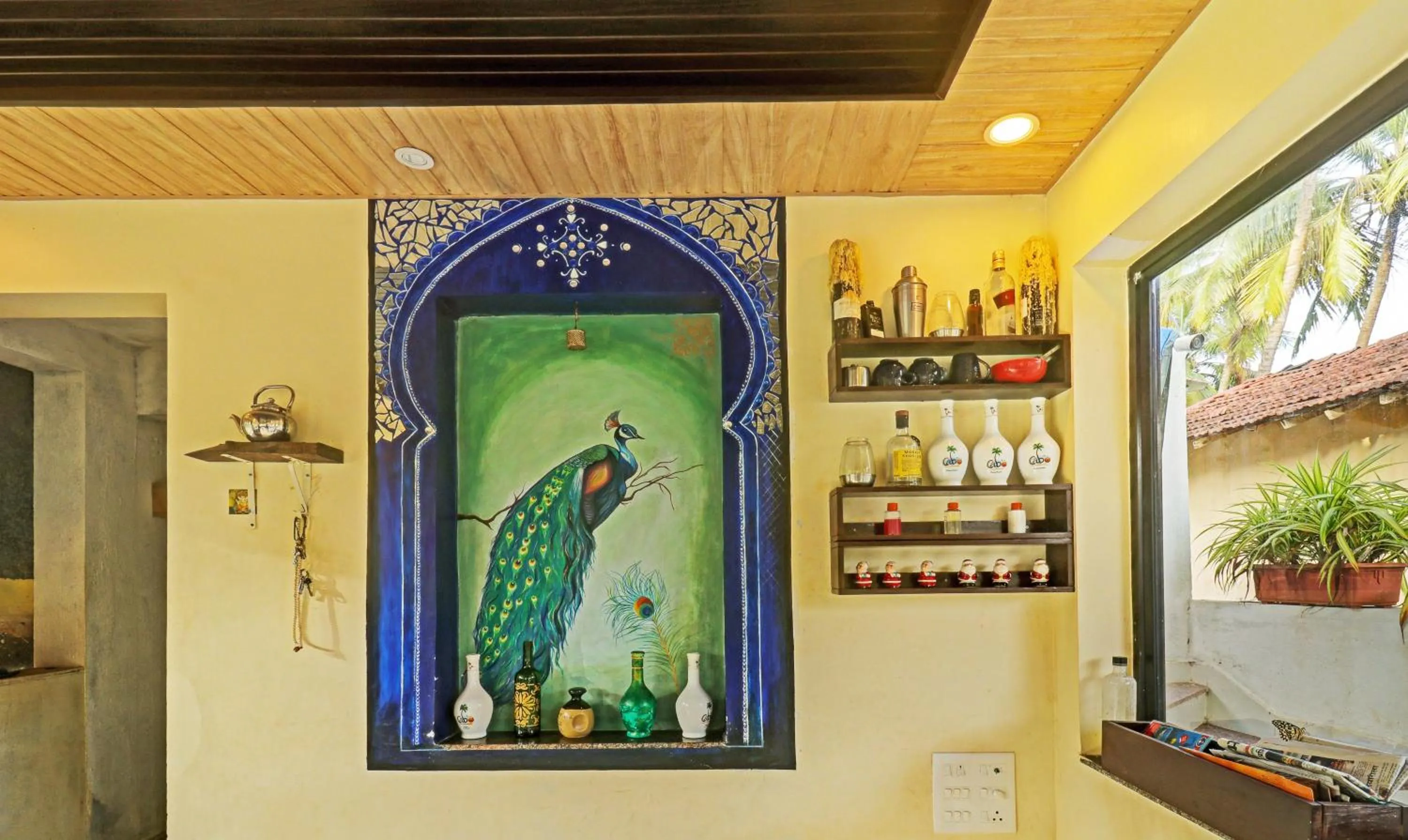 Restaurant/places to eat in Itsy Hotels Morjim Pride