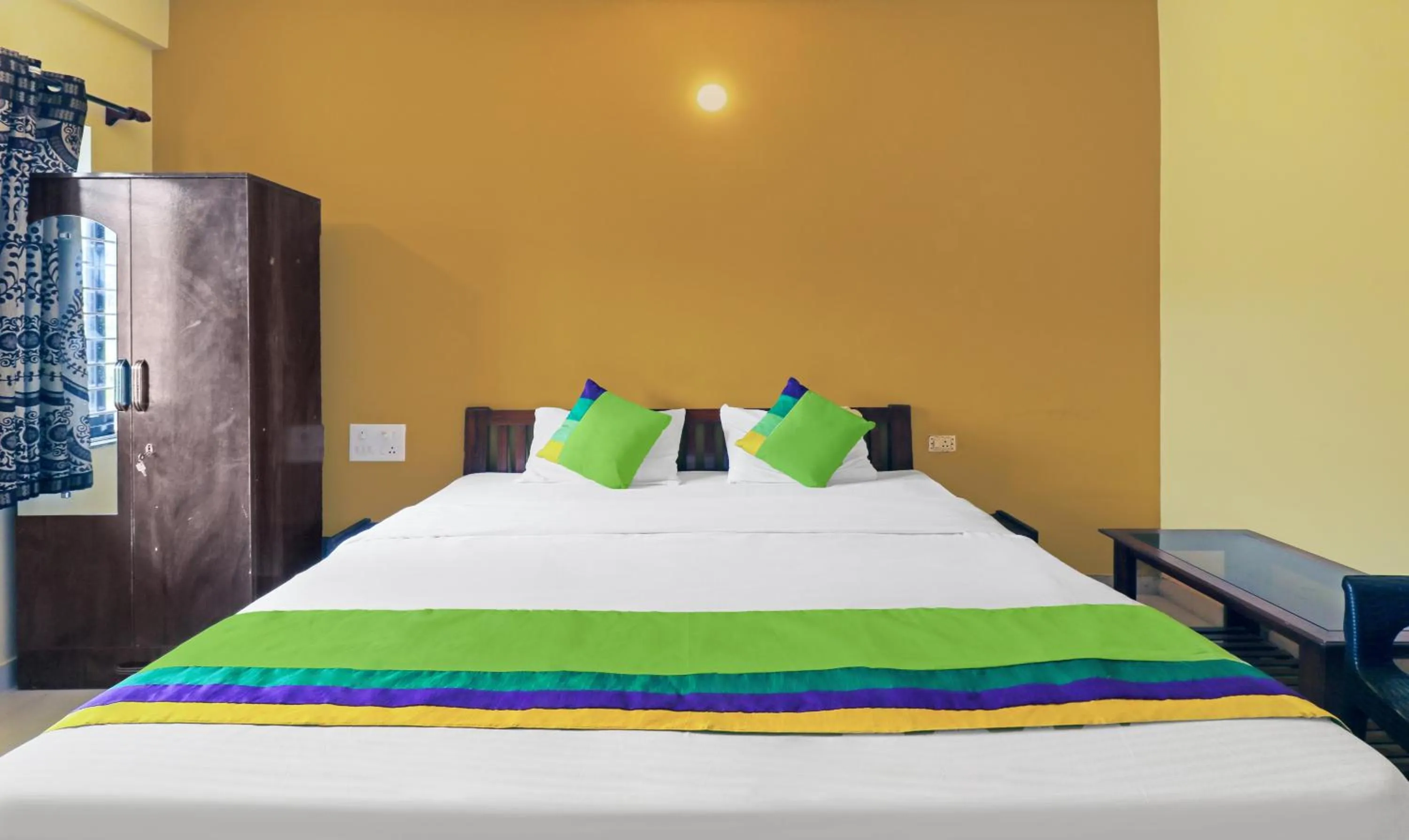 Bedroom in Itsy Hotels Morjim Pride