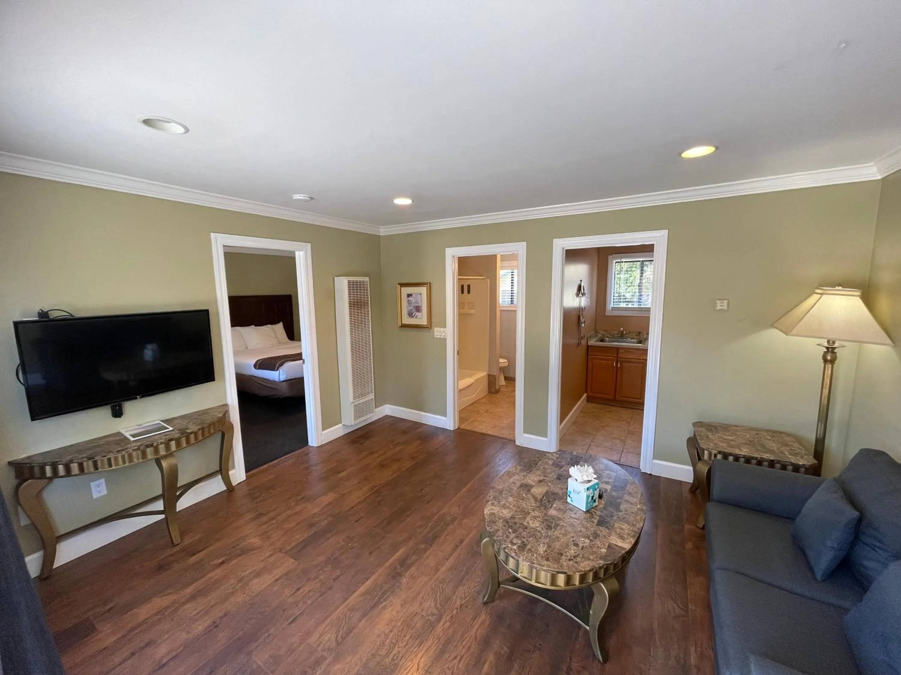 Living room in Sea Breeze Inn - Pacific Grove
