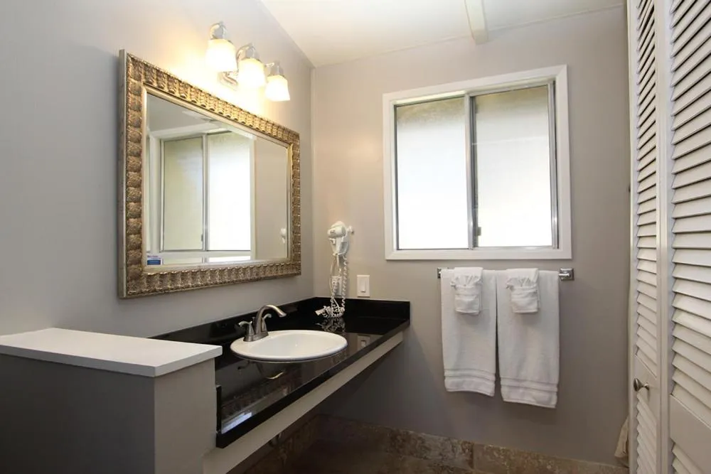 Monterey Peninsula Inn