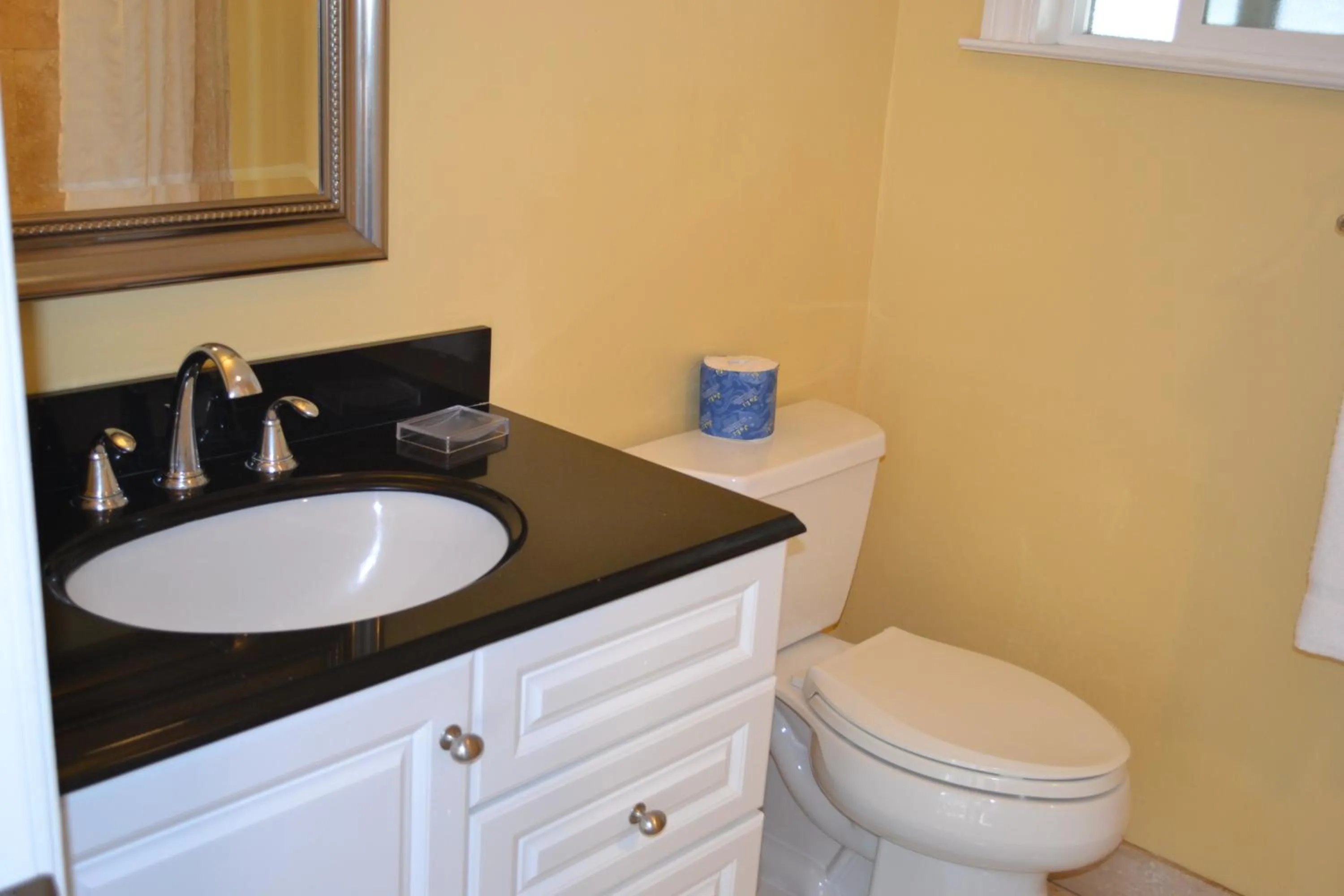 Monterey Peninsula Inn