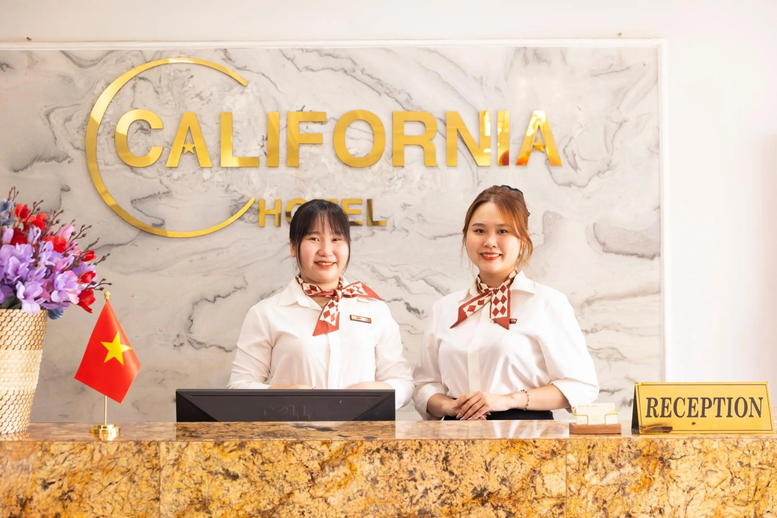 California Saigon Hotel