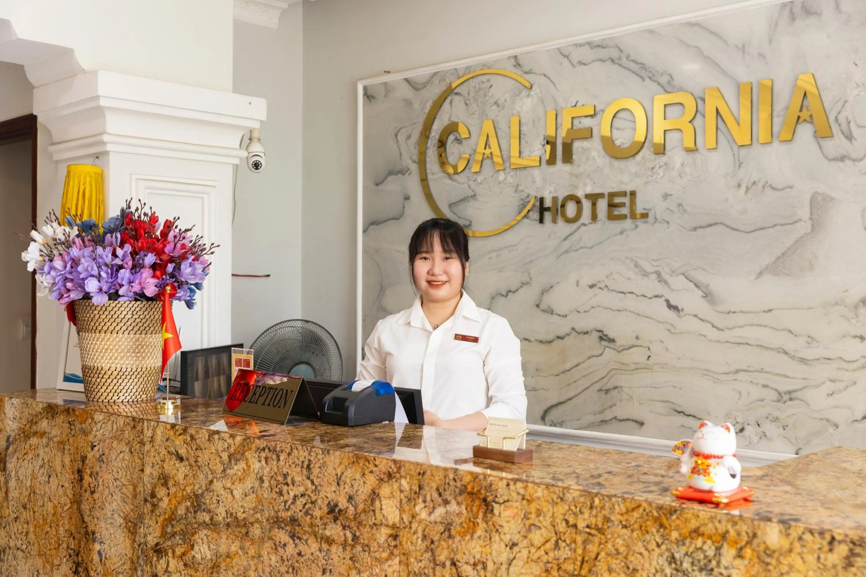 California Saigon Hotel