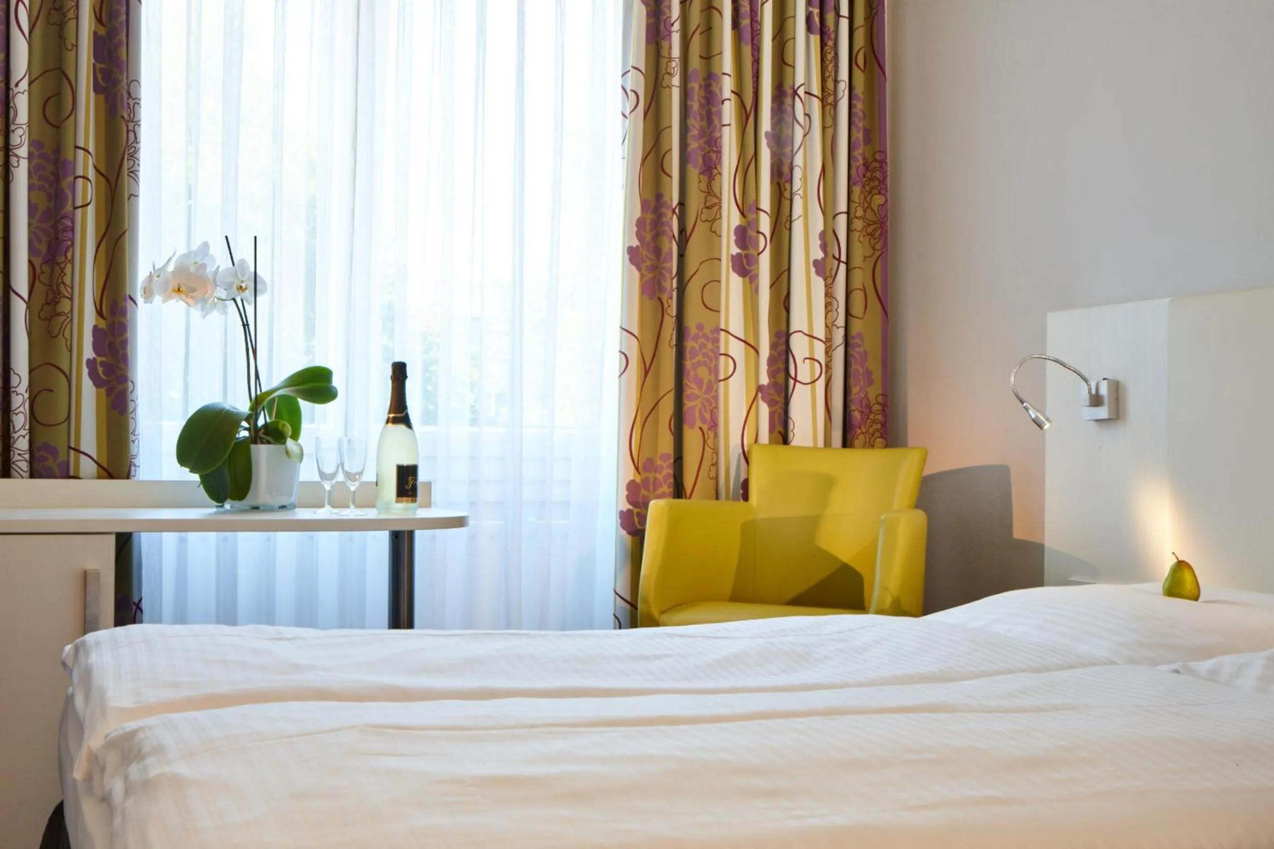 Bed in Hotel Concorde