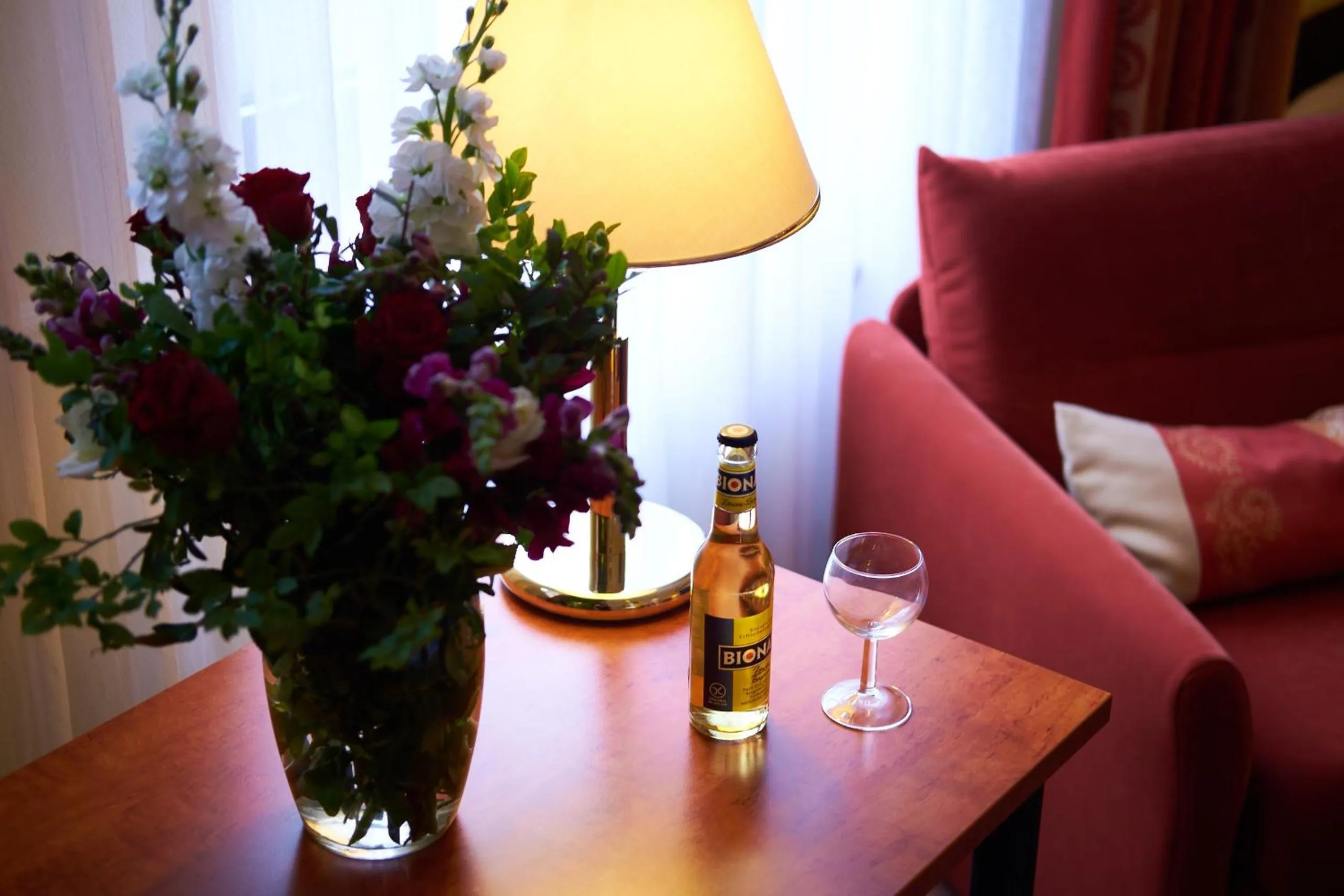 Seating area in Hotel Concorde