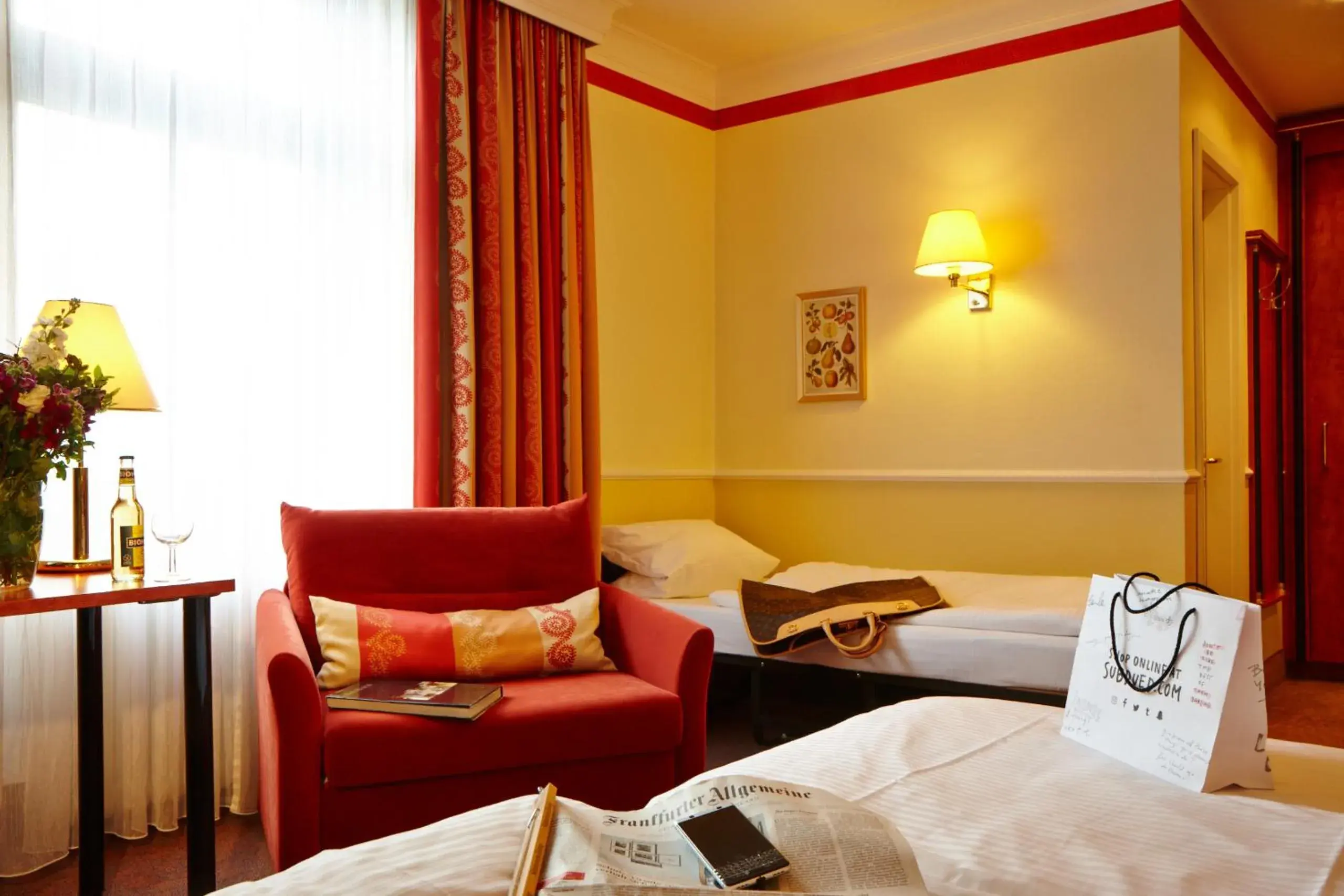 Standard Triple Room in Hotel Concorde Standard Triple Room in Hotel Concorde