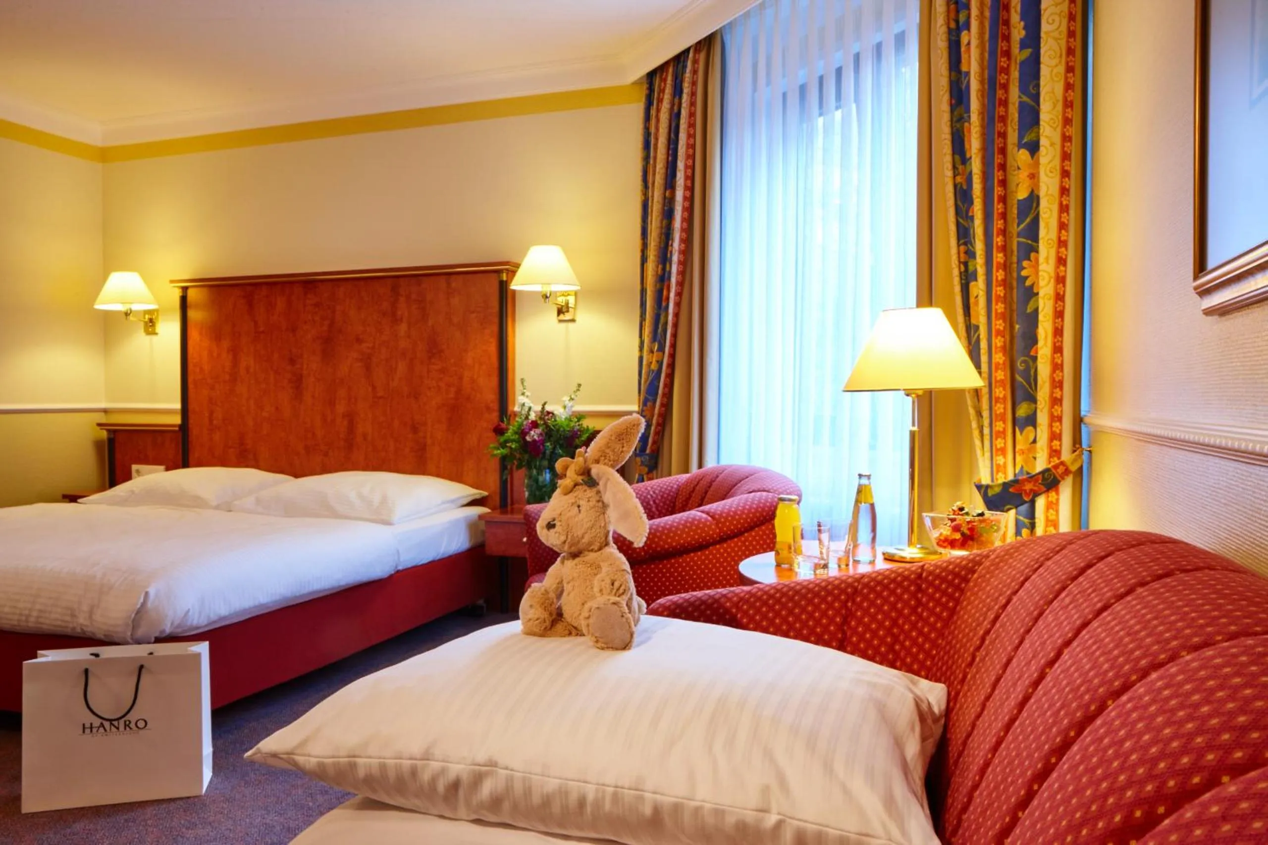 Bedroom, Bed in Hotel Concorde