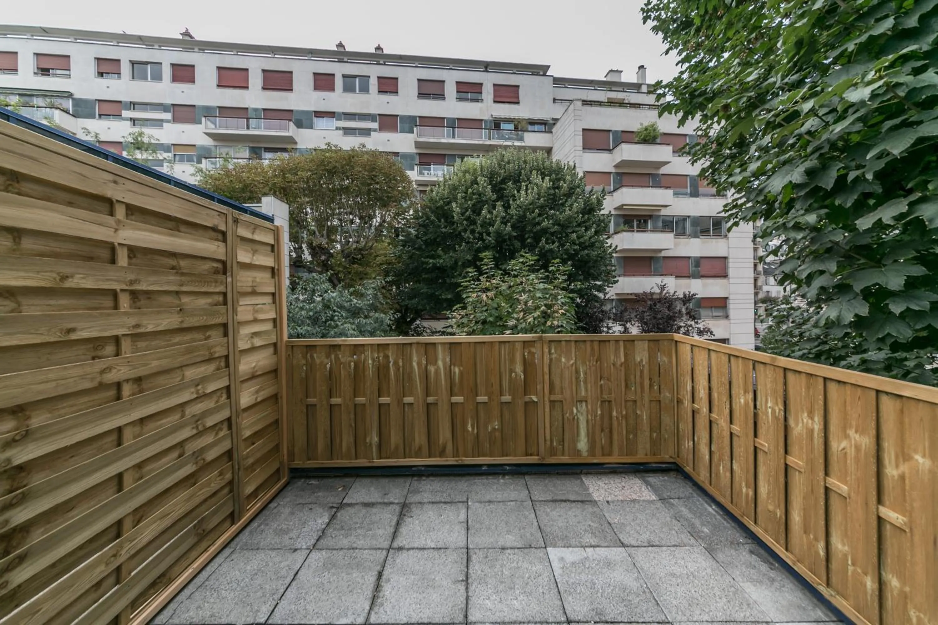 Garden view in WS Tour Eiffel - Nicolo