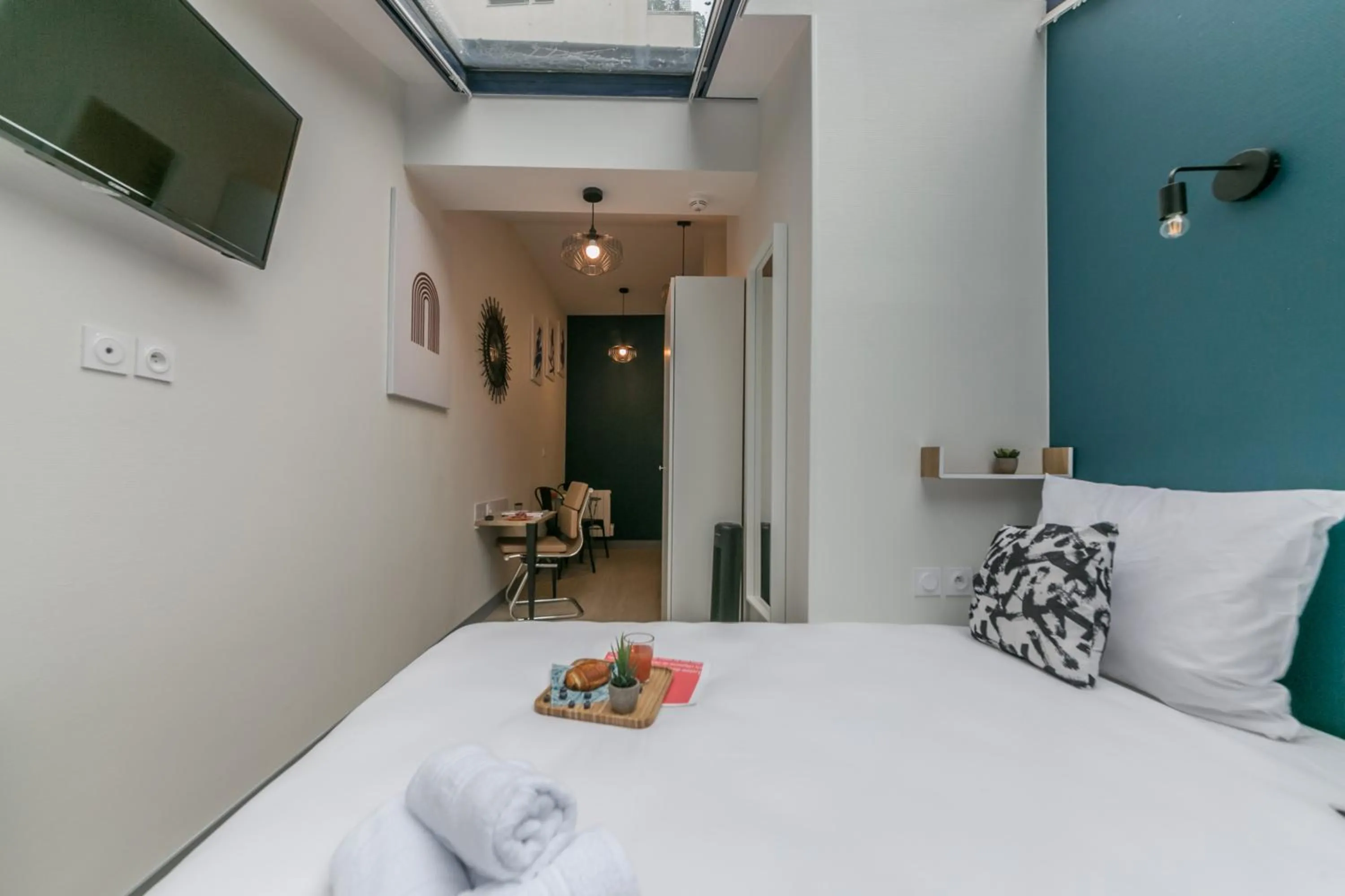 Decorative detail, Bed in WS Tour Eiffel - Nicolo