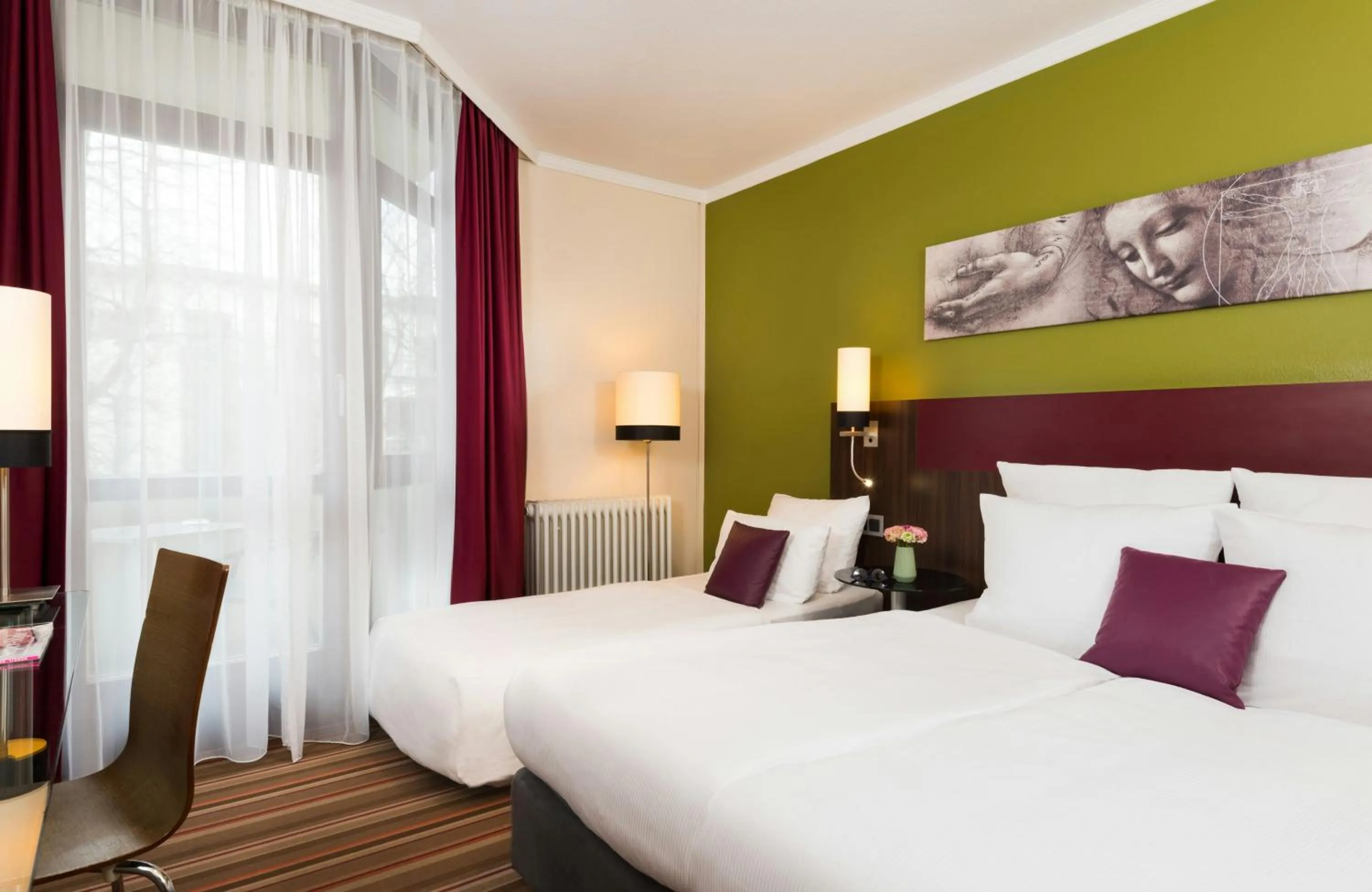 Photo of the whole room, Bed in Leonardo Hotel & Residenz München