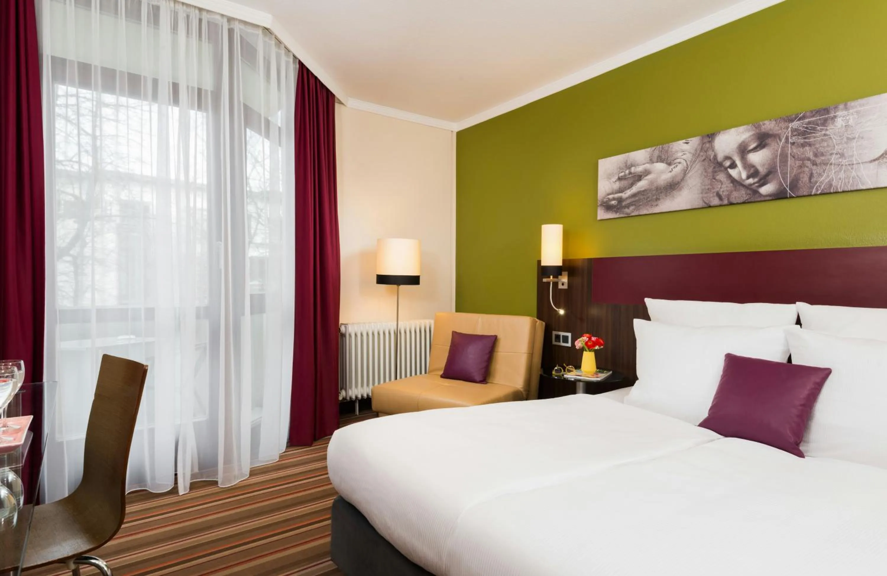 Photo of the whole room, Bed in Leonardo Hotel & Residenz München