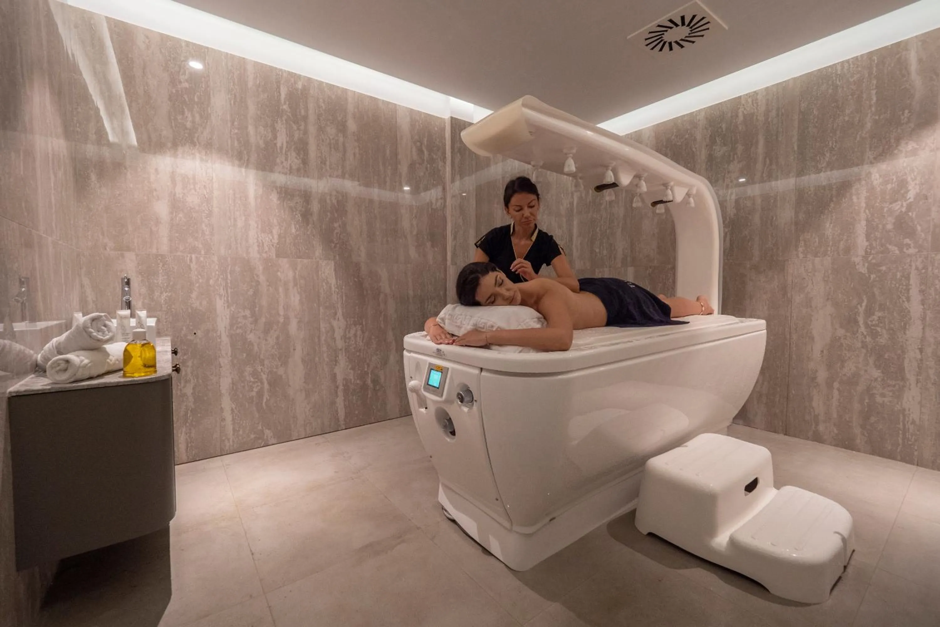 Spa and wellness centre/facilities in Vivid Blue Serenity Resort