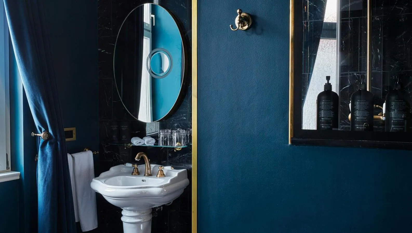 Bathroom in Provocateur Berlin, part of Sircle Collection