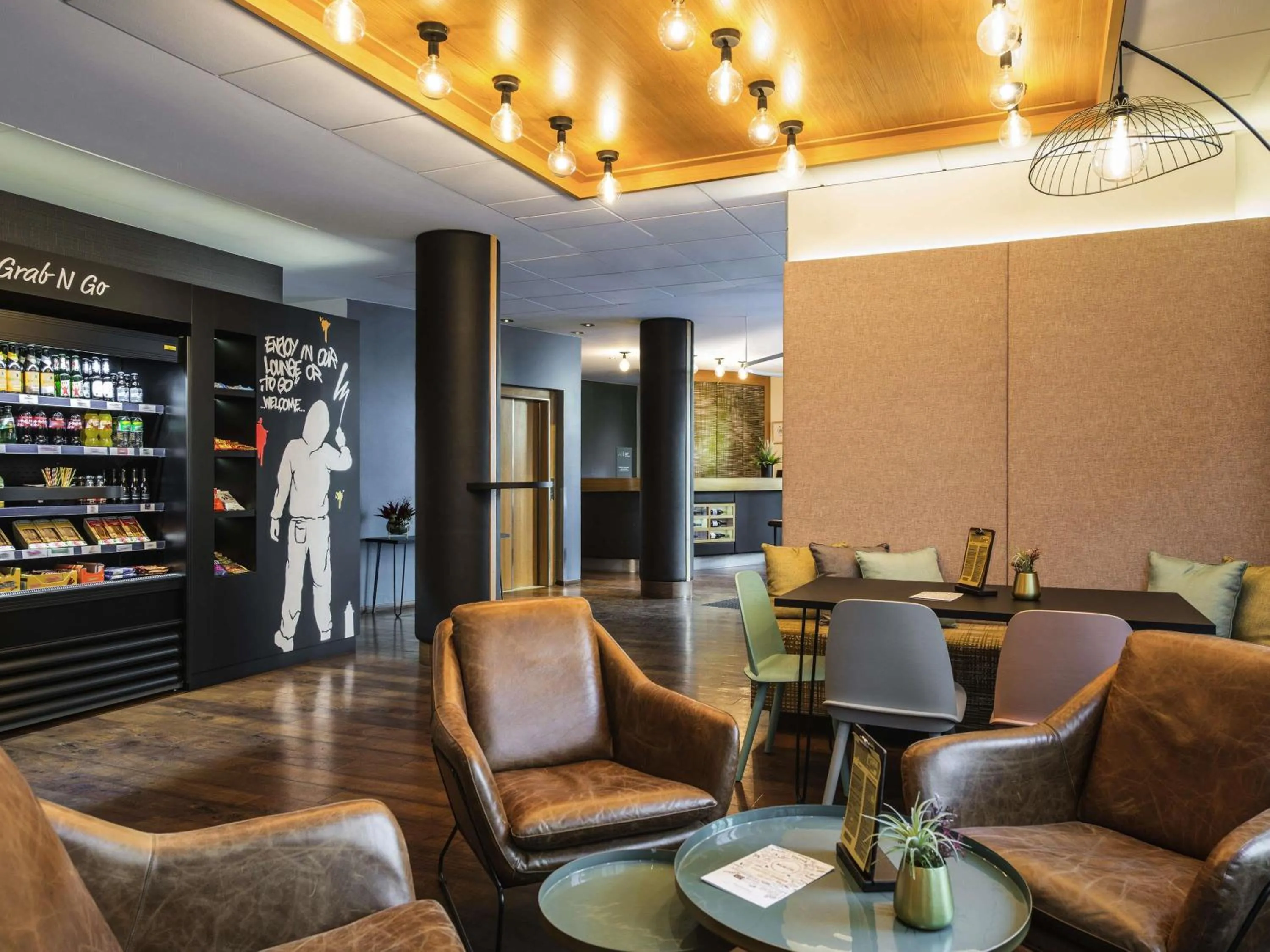 Lounge or bar in Mercure Hotel Berlin Zentrum Superior