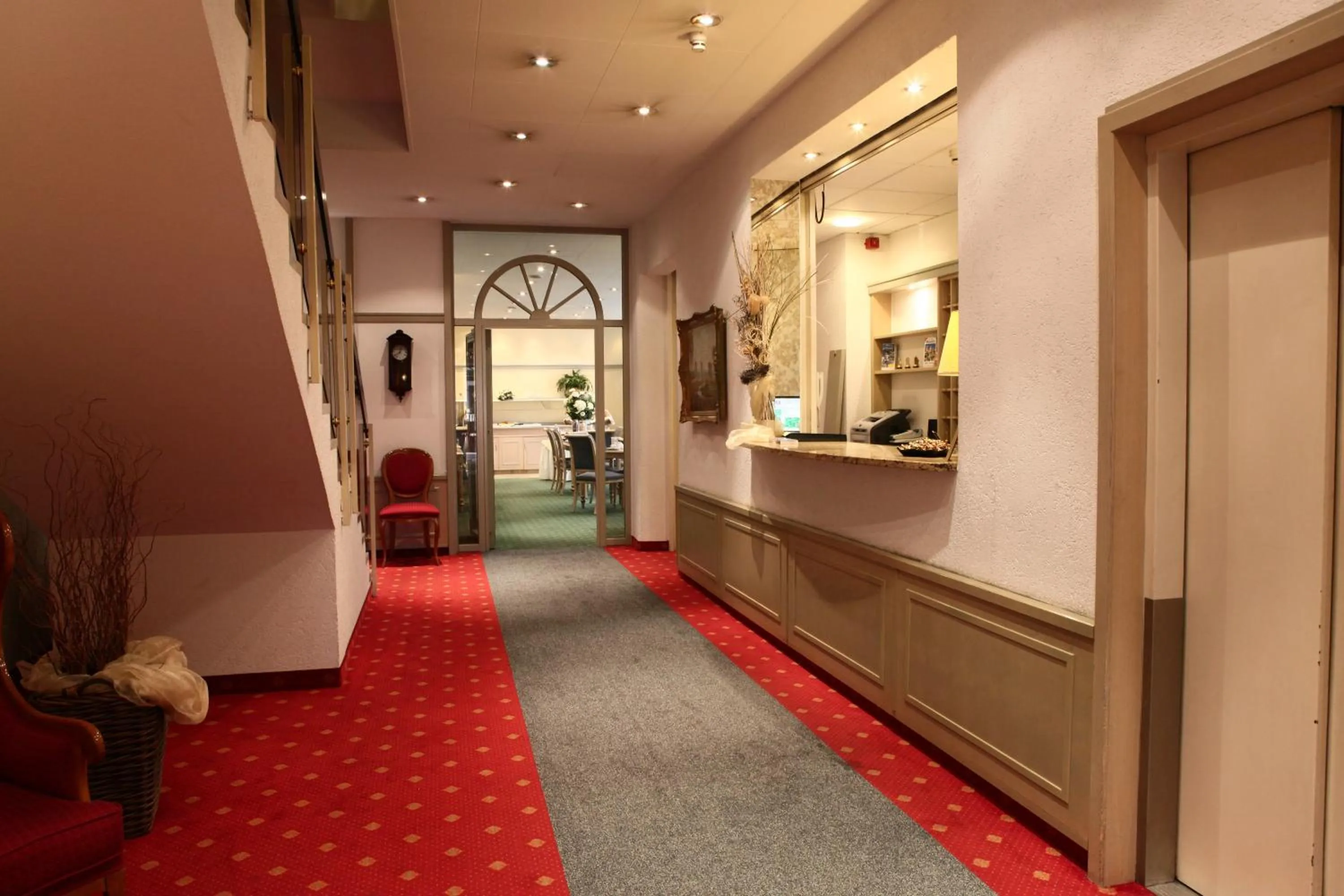 Lobby or reception in Hotel Ambiente Garni