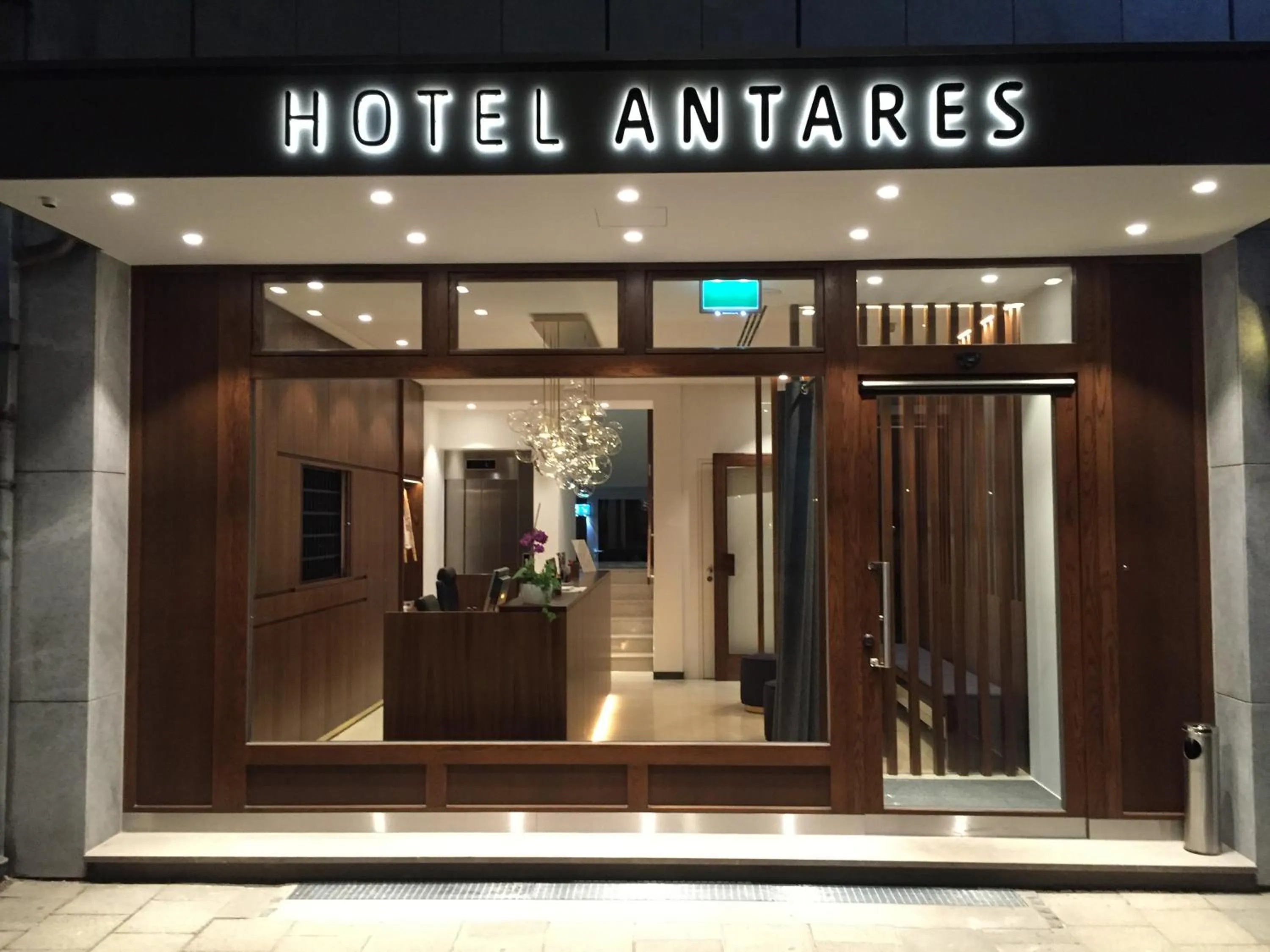 Facade/entrance in Hotel Antares München
