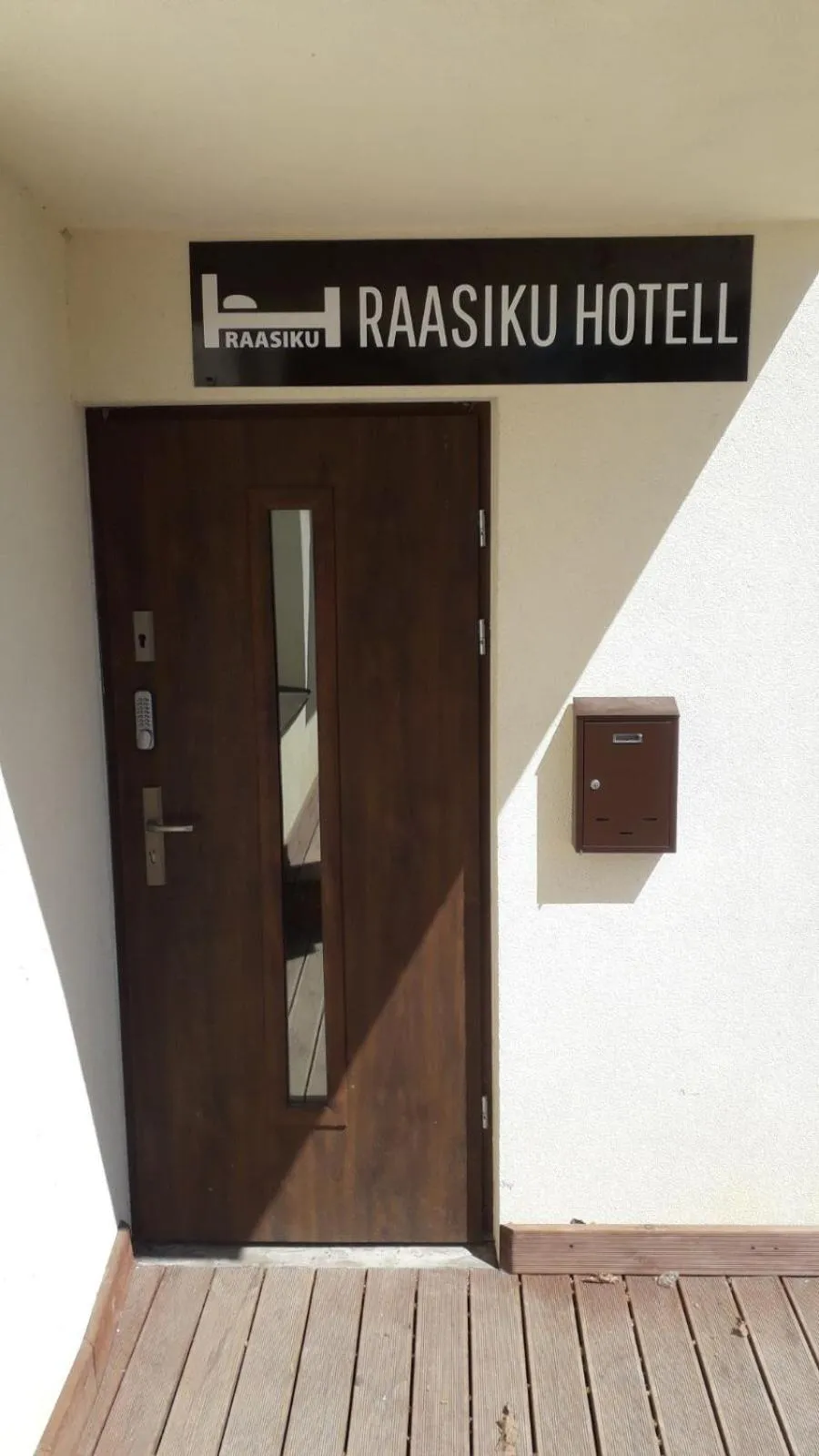 Facade/entrance in Raasiku Hotell