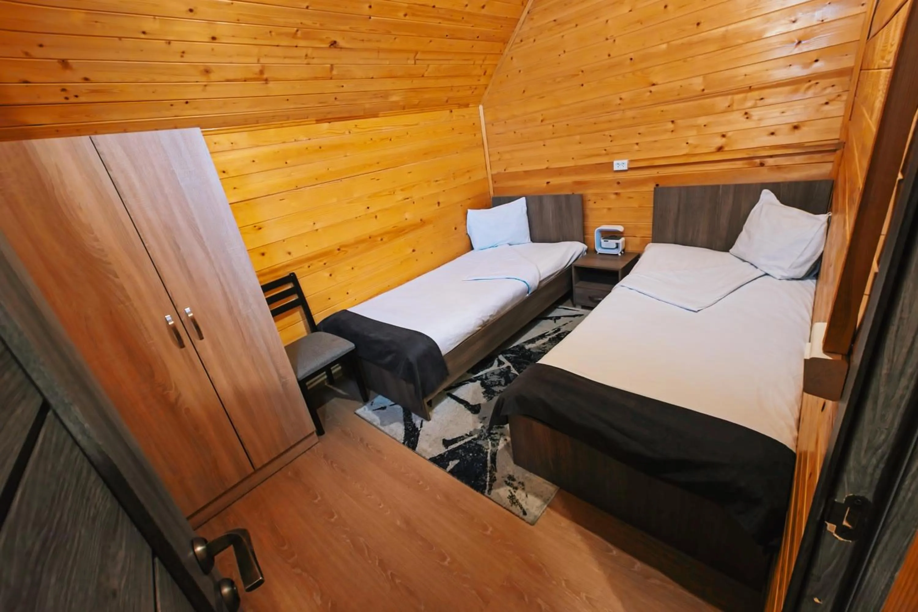 Bedroom, Bed in Everest Rest House