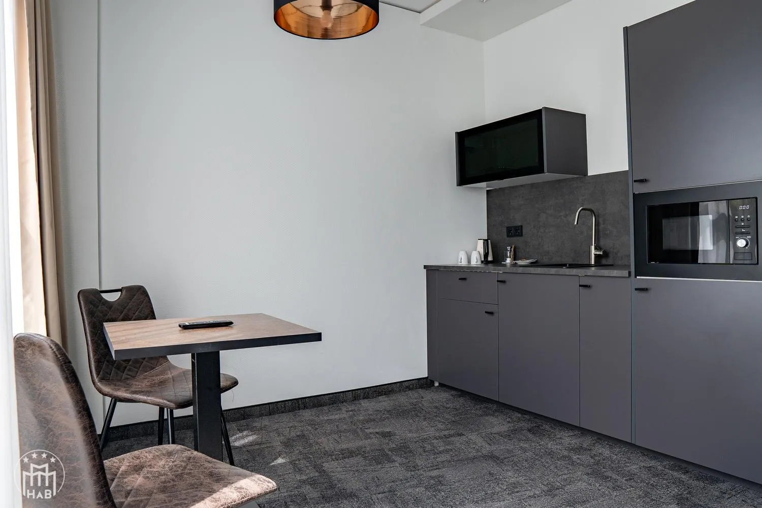 Coffee/tea facilities in Hotel am Borsigturm