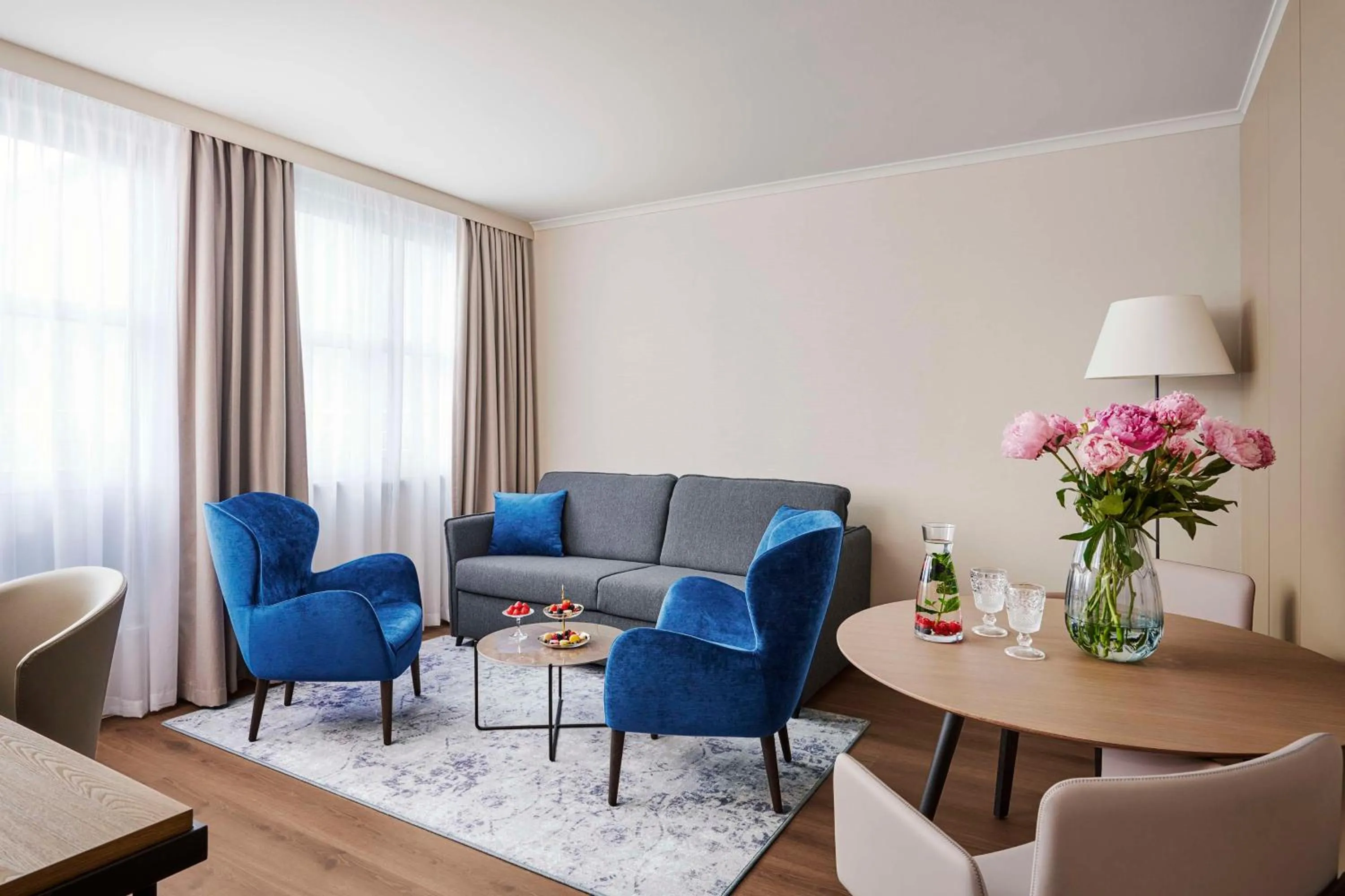 Living room in NH Berlin Kurfürstendamm