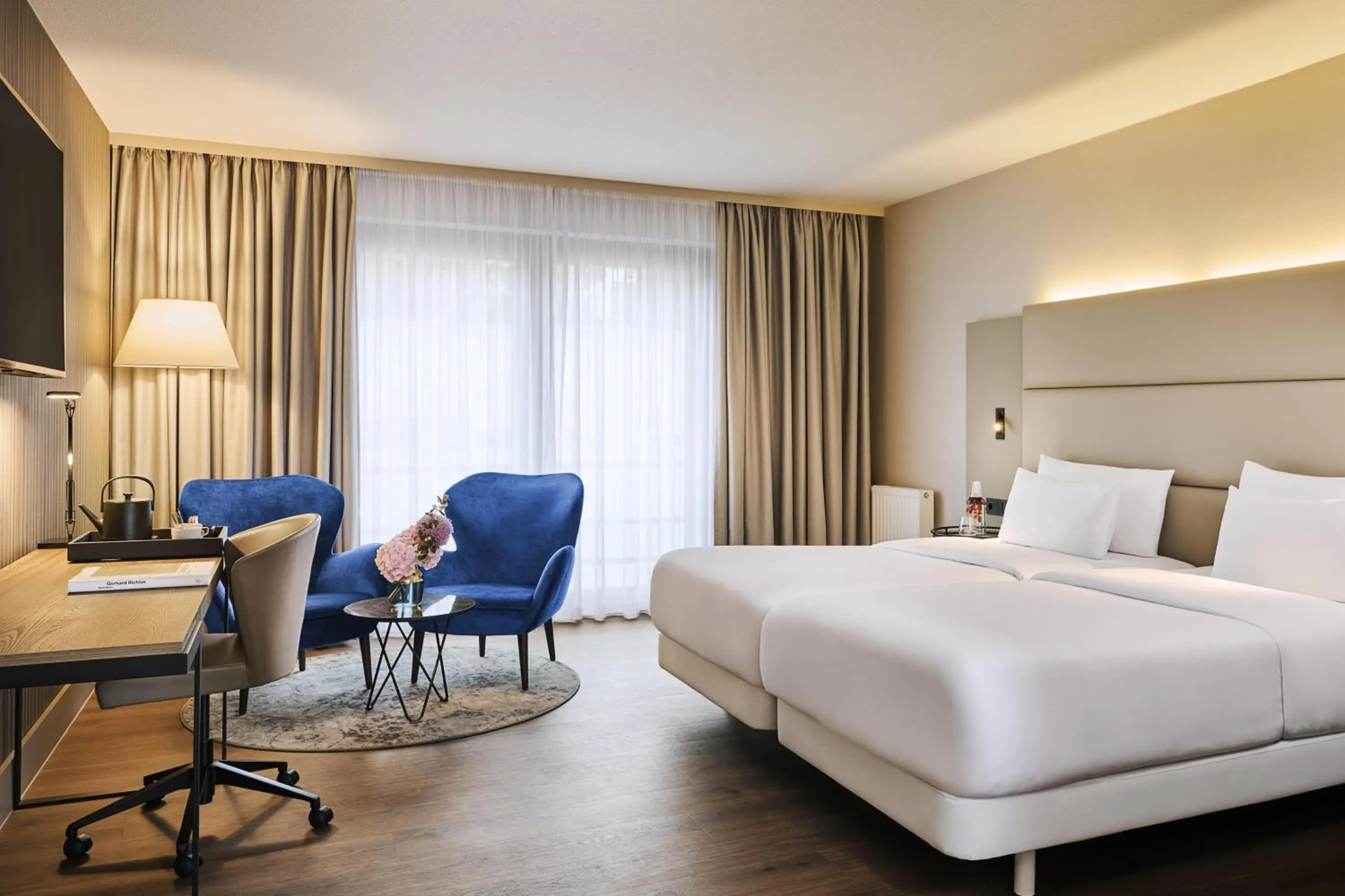 Other, Bed in NH Berlin Kurfürstendamm