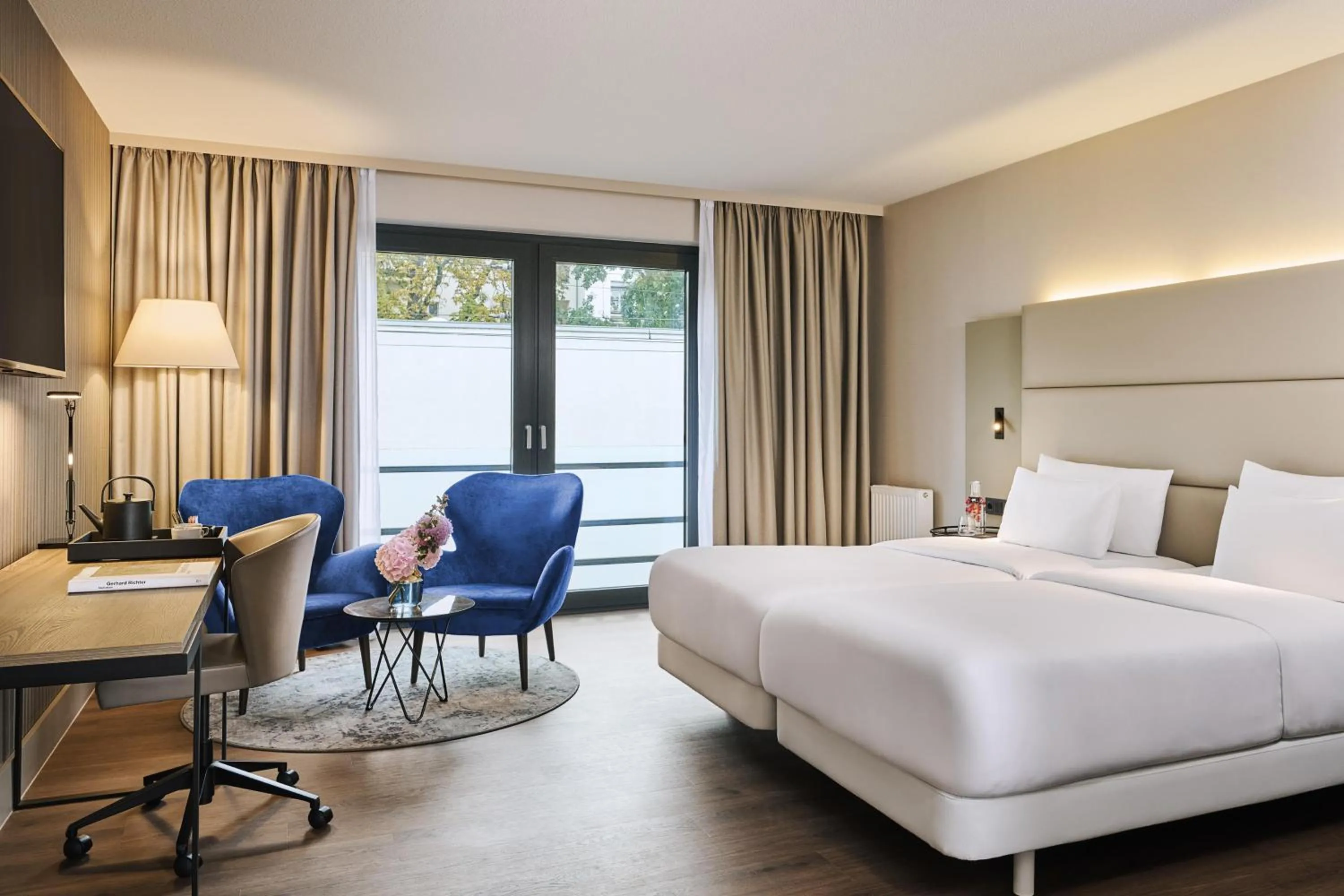 Other, Bed in NH Berlin Kurfürstendamm