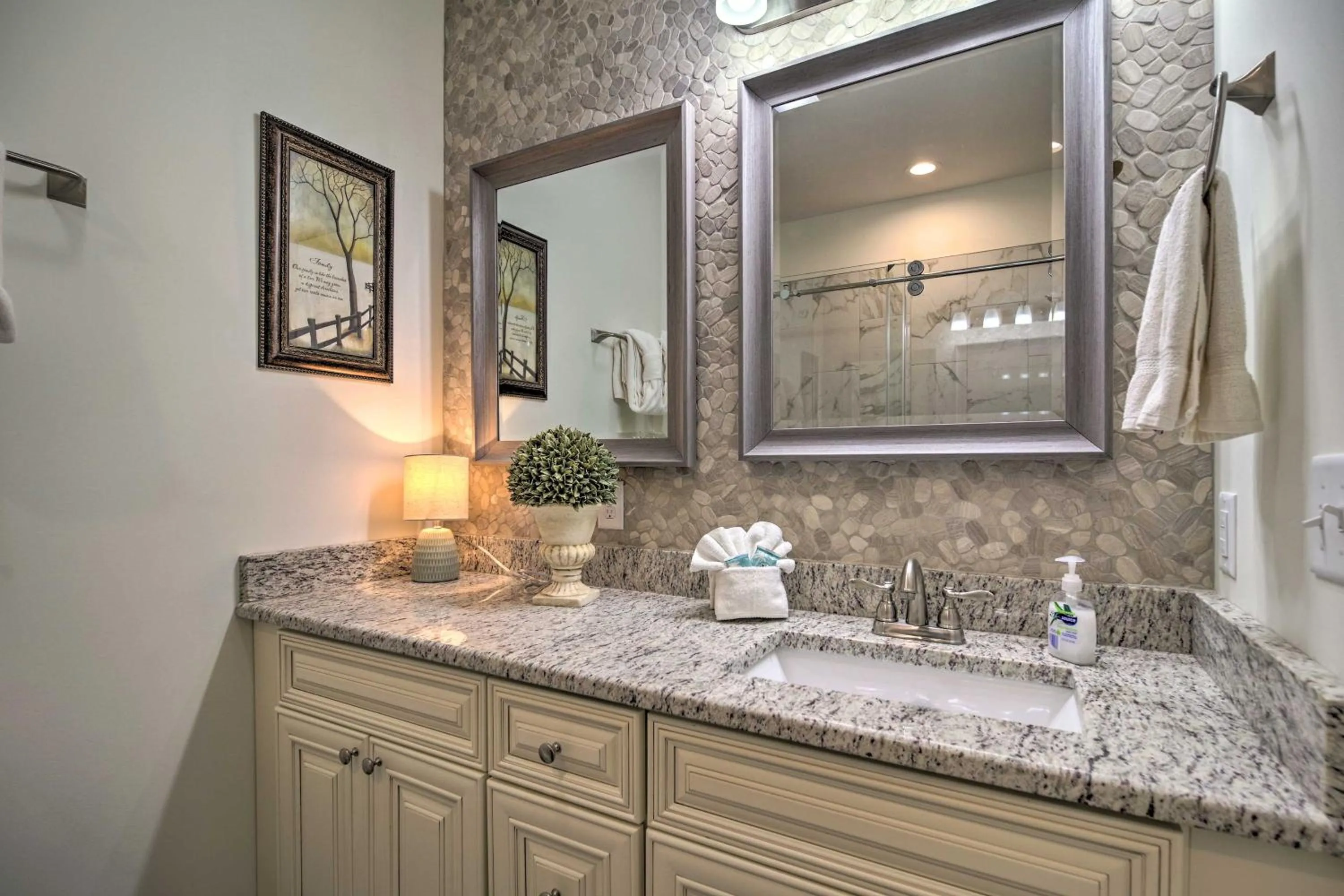 Townsend Condo with Pool, Great Smoky Mountain Views