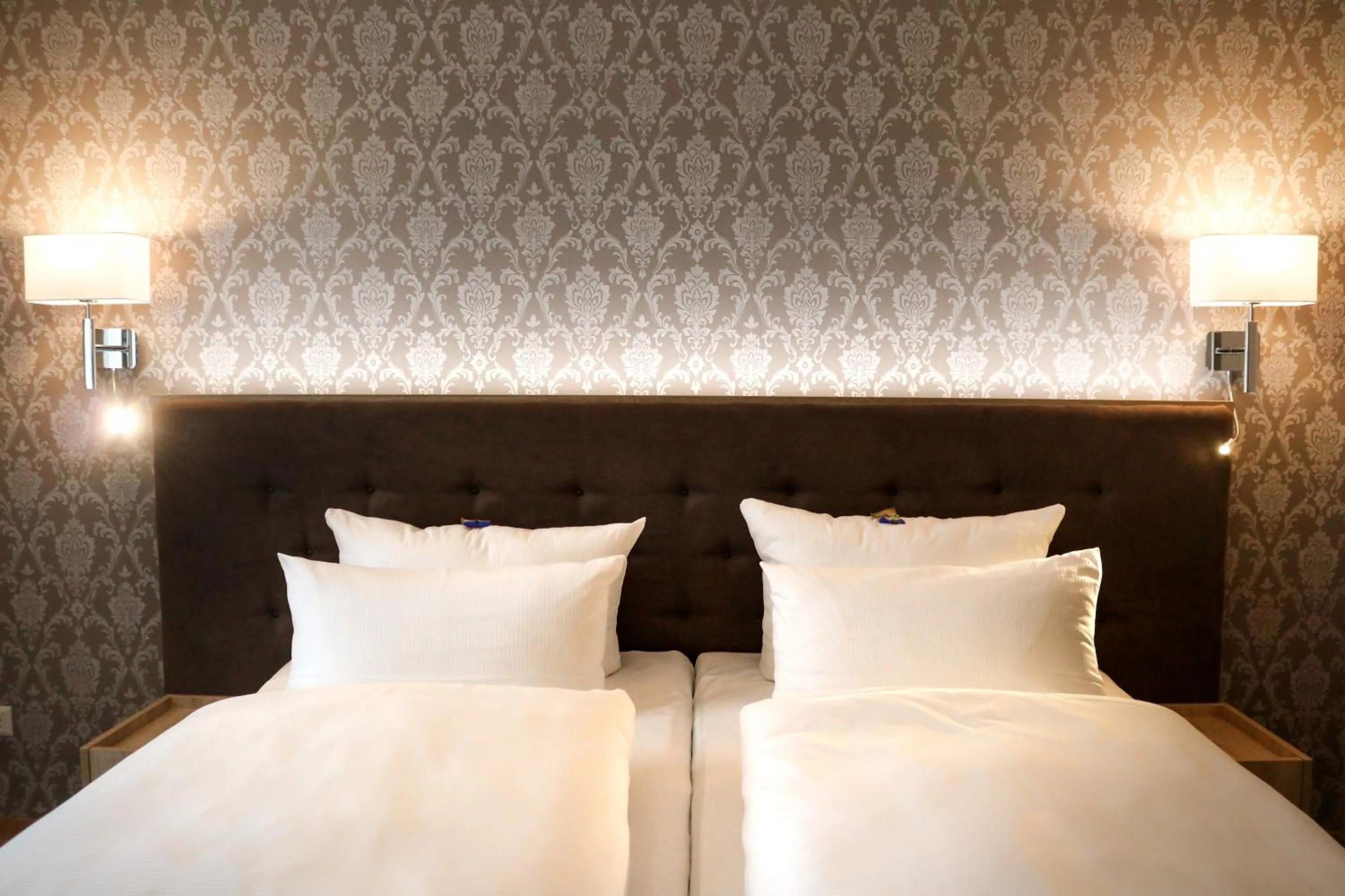 Photo of the whole room, Bed in Schloss Breitenfeld Hotel & Tagung