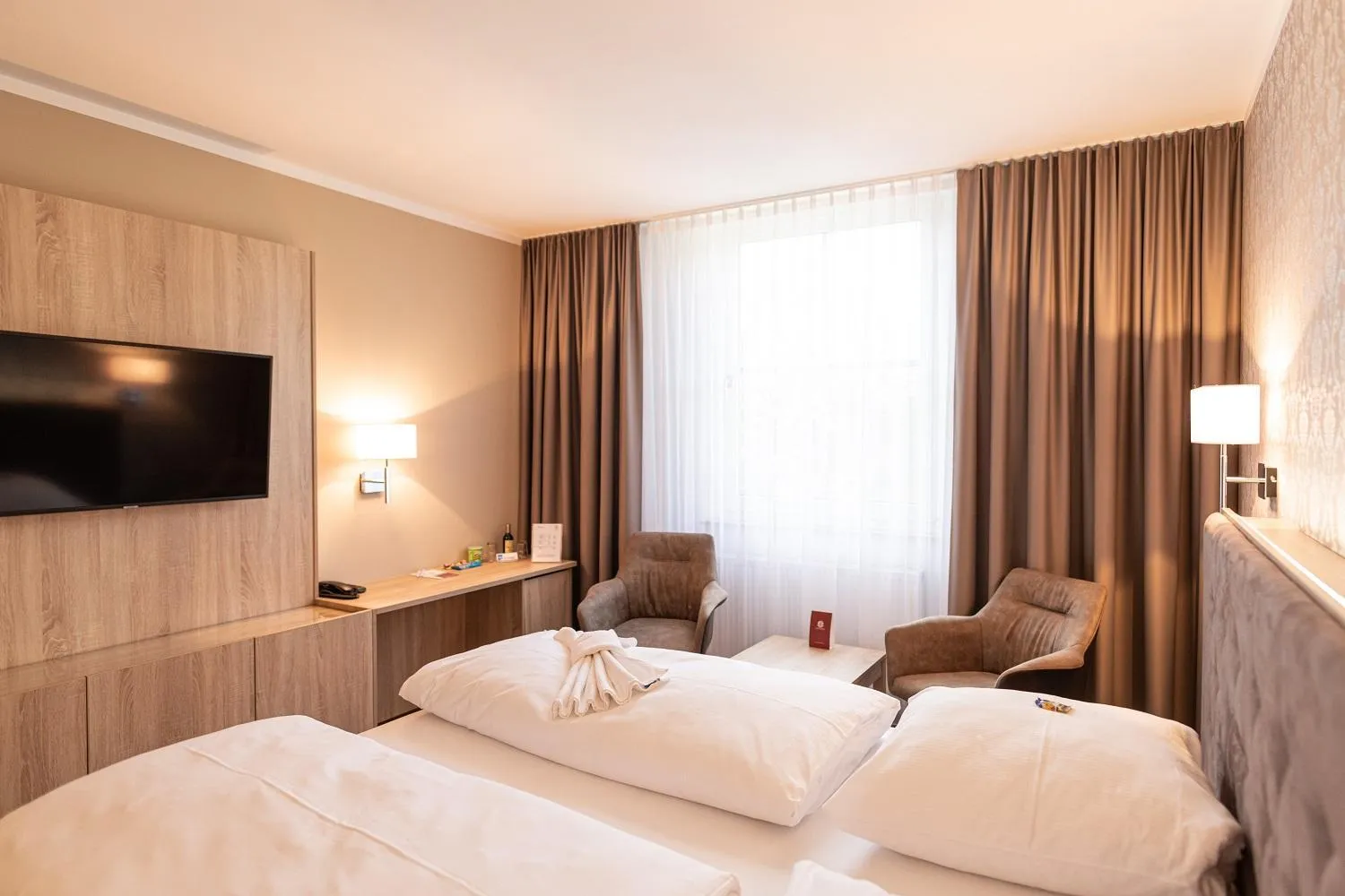 Photo of the whole room, Bed in Schloss Breitenfeld Hotel & Tagung