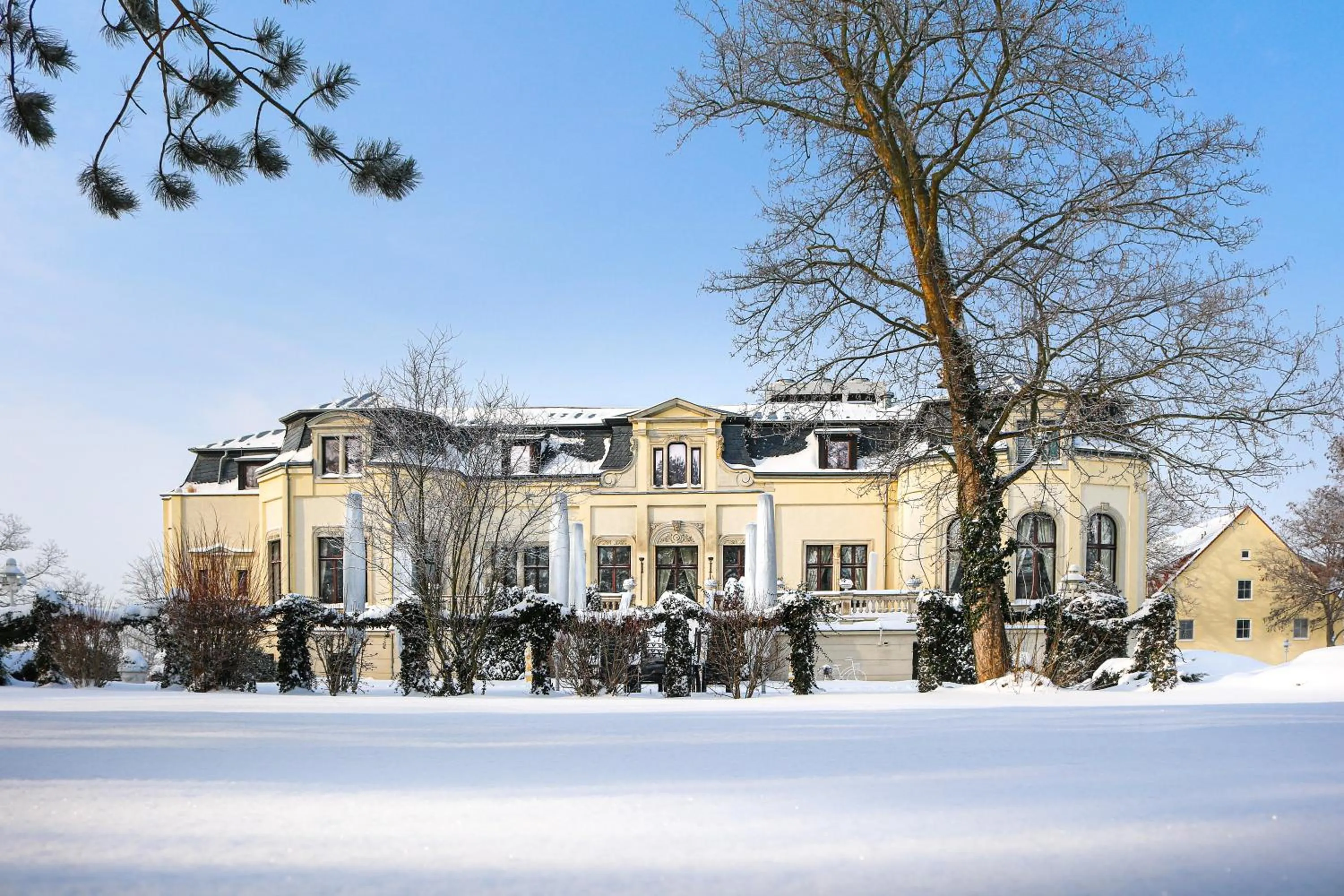 Property building in Schloss Breitenfeld Hotel & Tagung