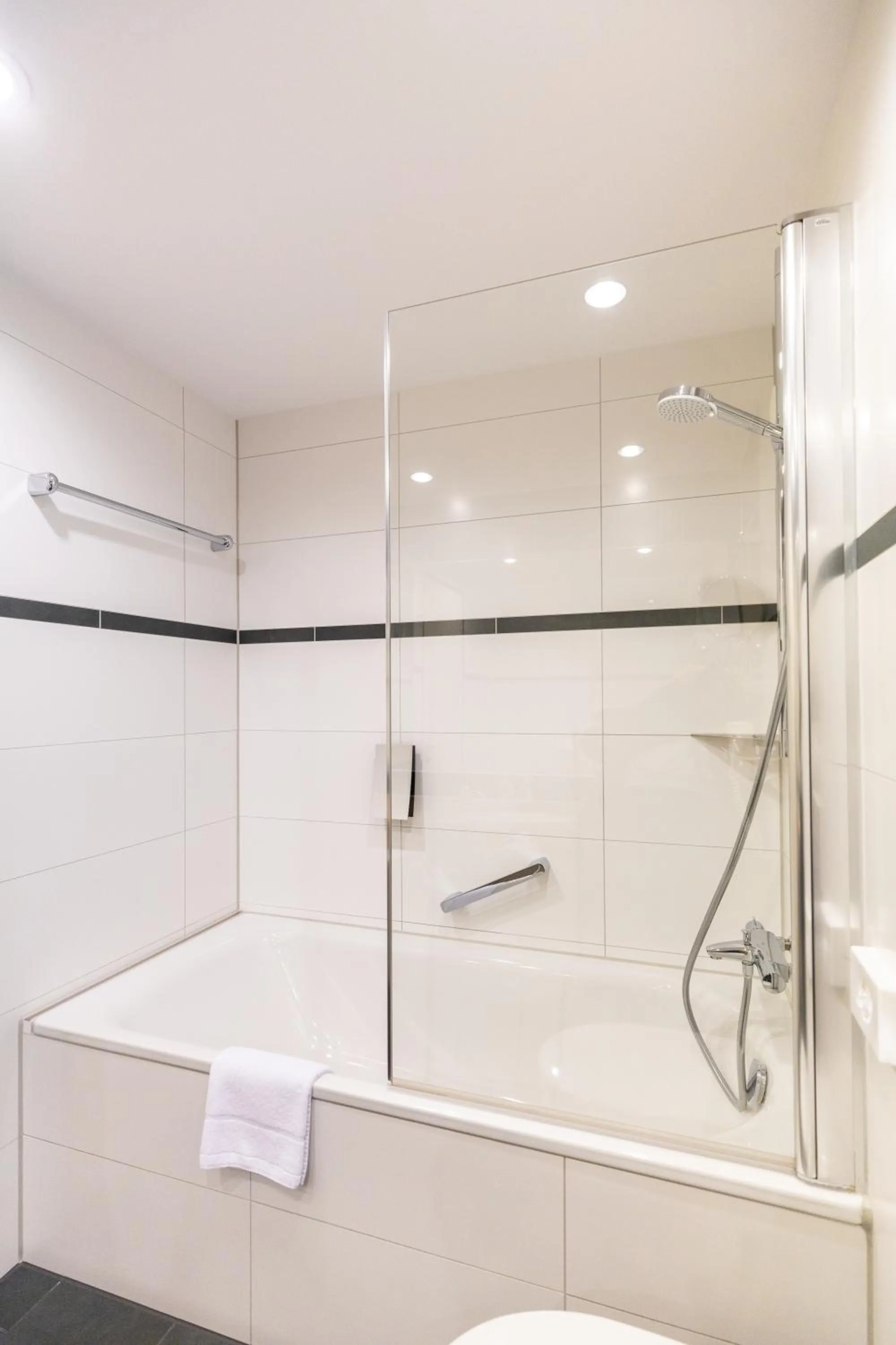 Bathroom in Globana Airport Hotel