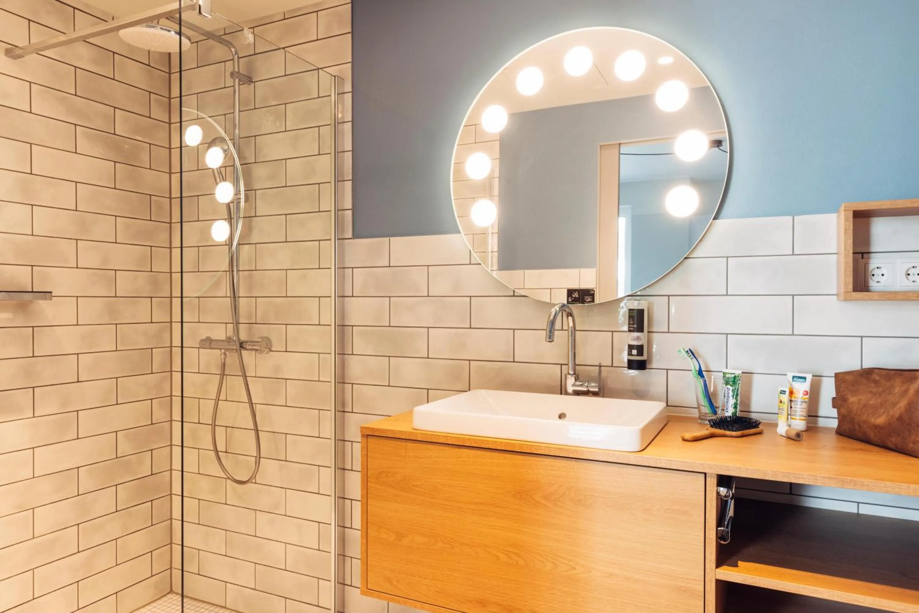 Bathroom in harry's home Berlin-Moabit hotel & apartments