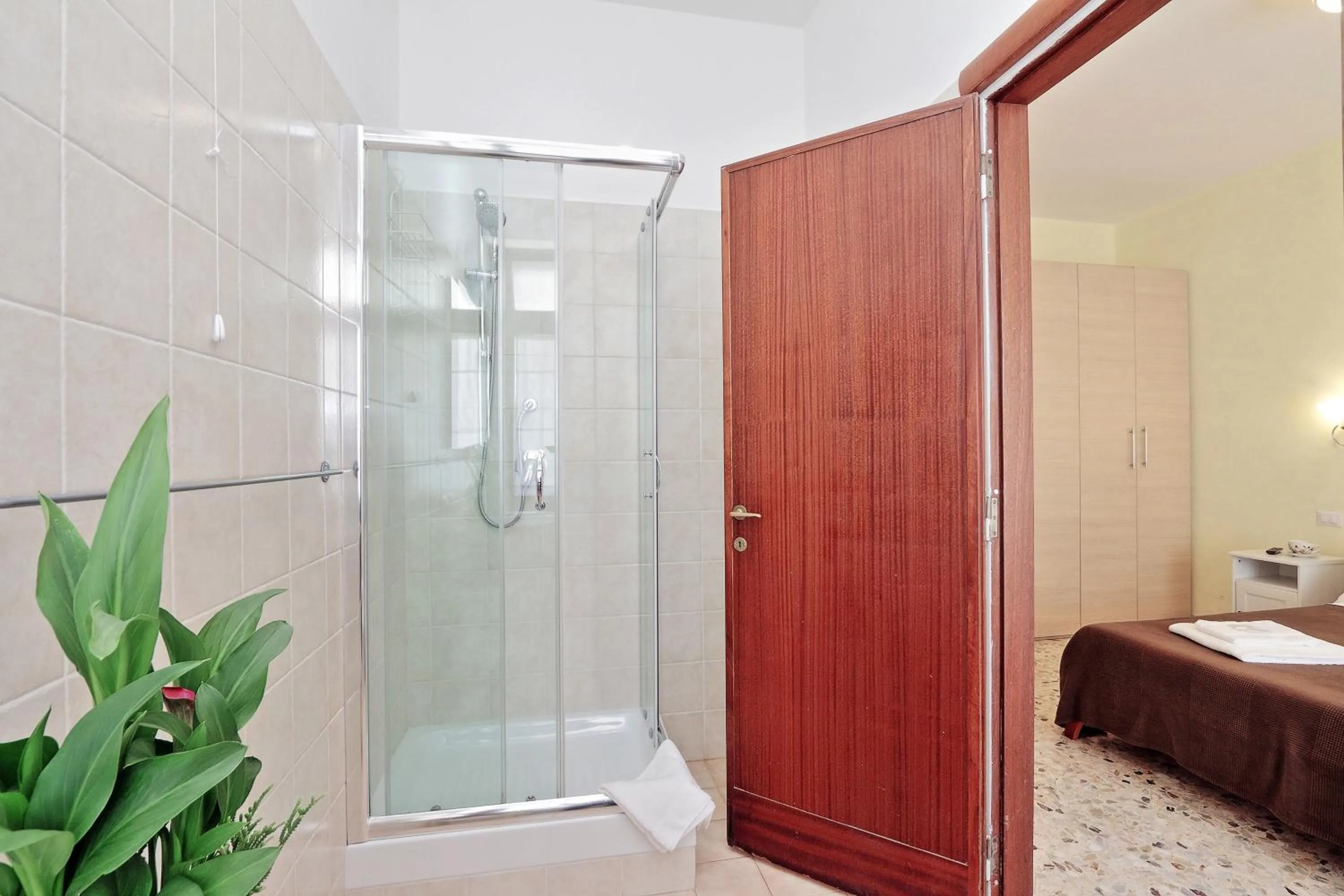 Decorative detail, Bed in Bed and Breakfast La Stazione Del Vaticano