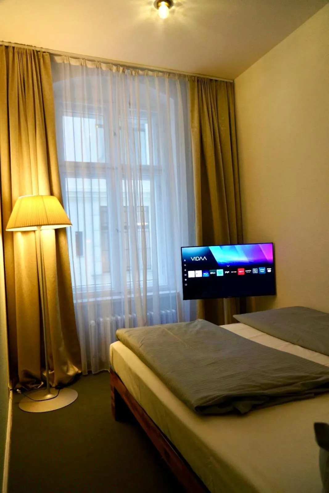 Photo of the whole room, Bed in Hotel Tiergarten Berlin