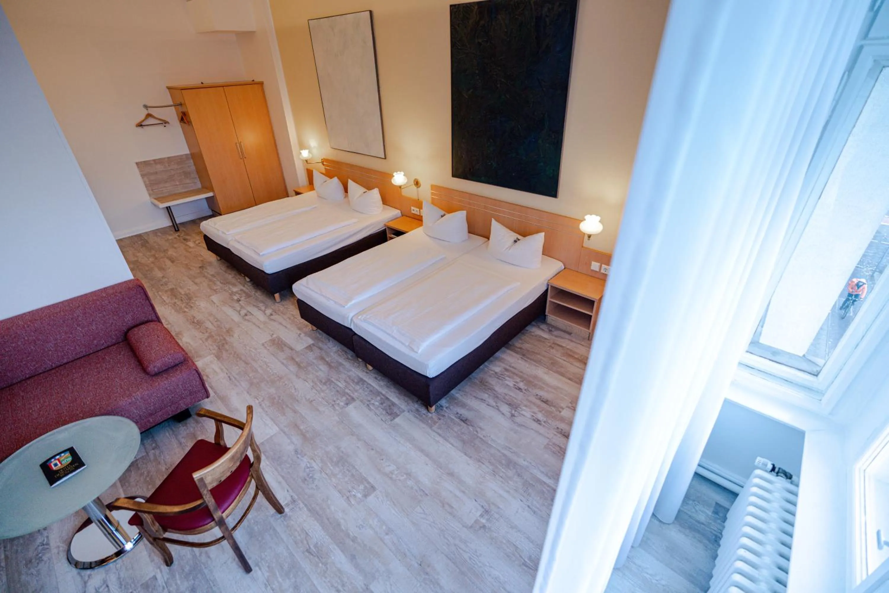 Photo of the whole room in Hotel Tiergarten Berlin