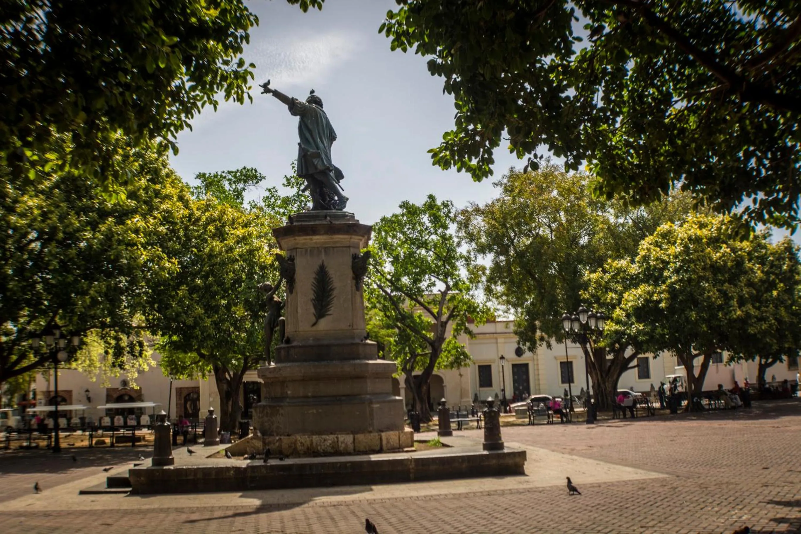 Malecon Premium Rooms & Hotel